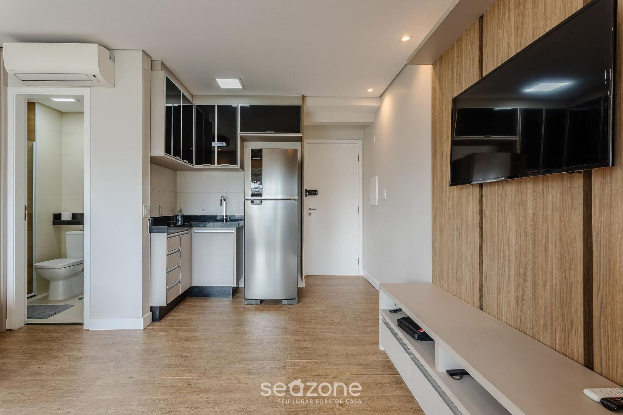 Studio 240m from Pinheiros train station SPI0811