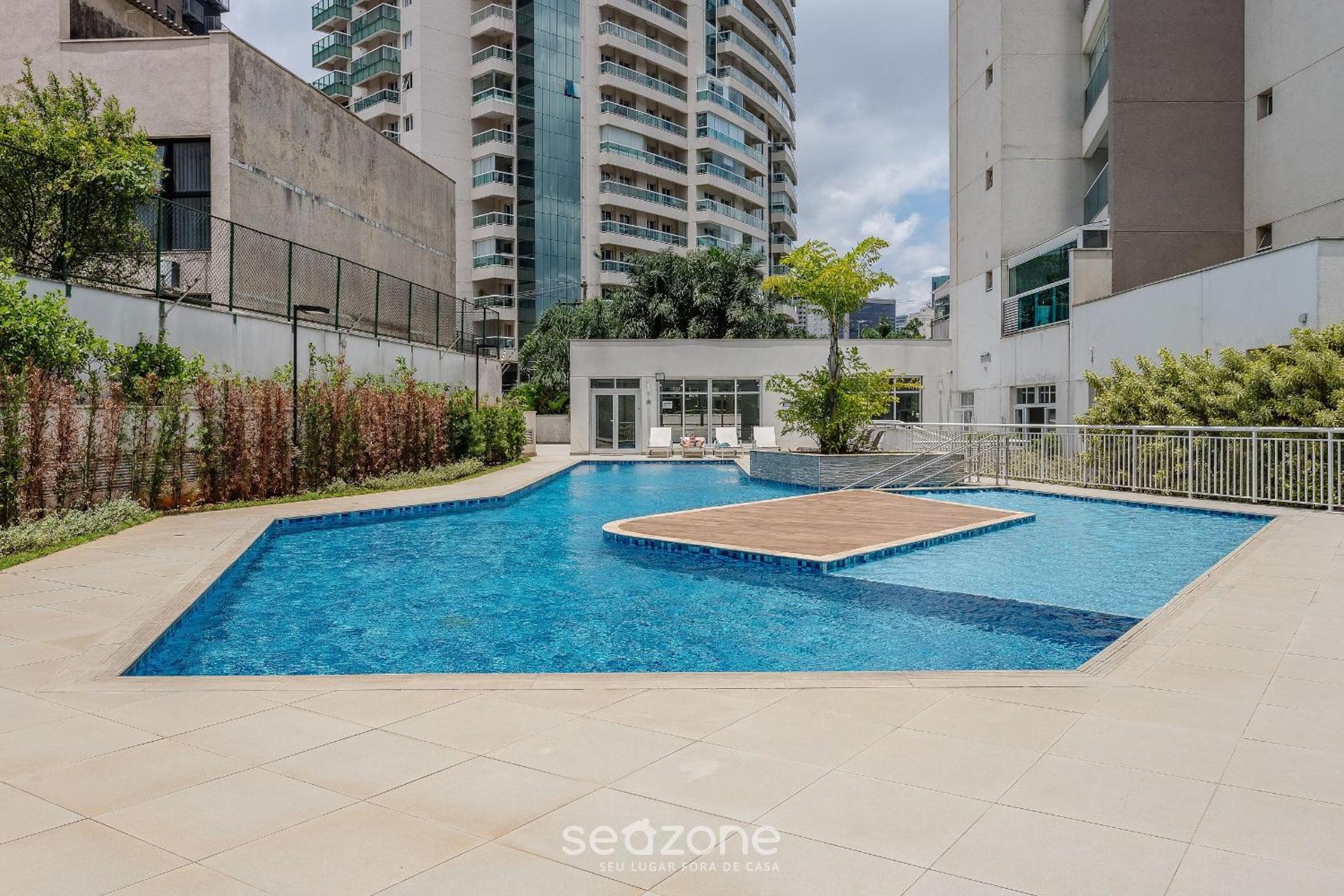 Studio 240m from Pinheiros train station SPI0811