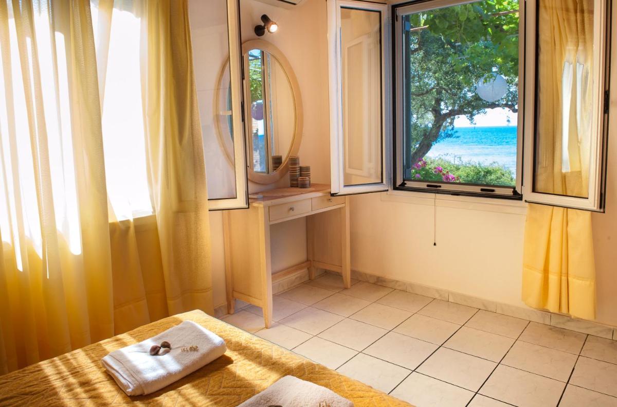 Ammos Apartments