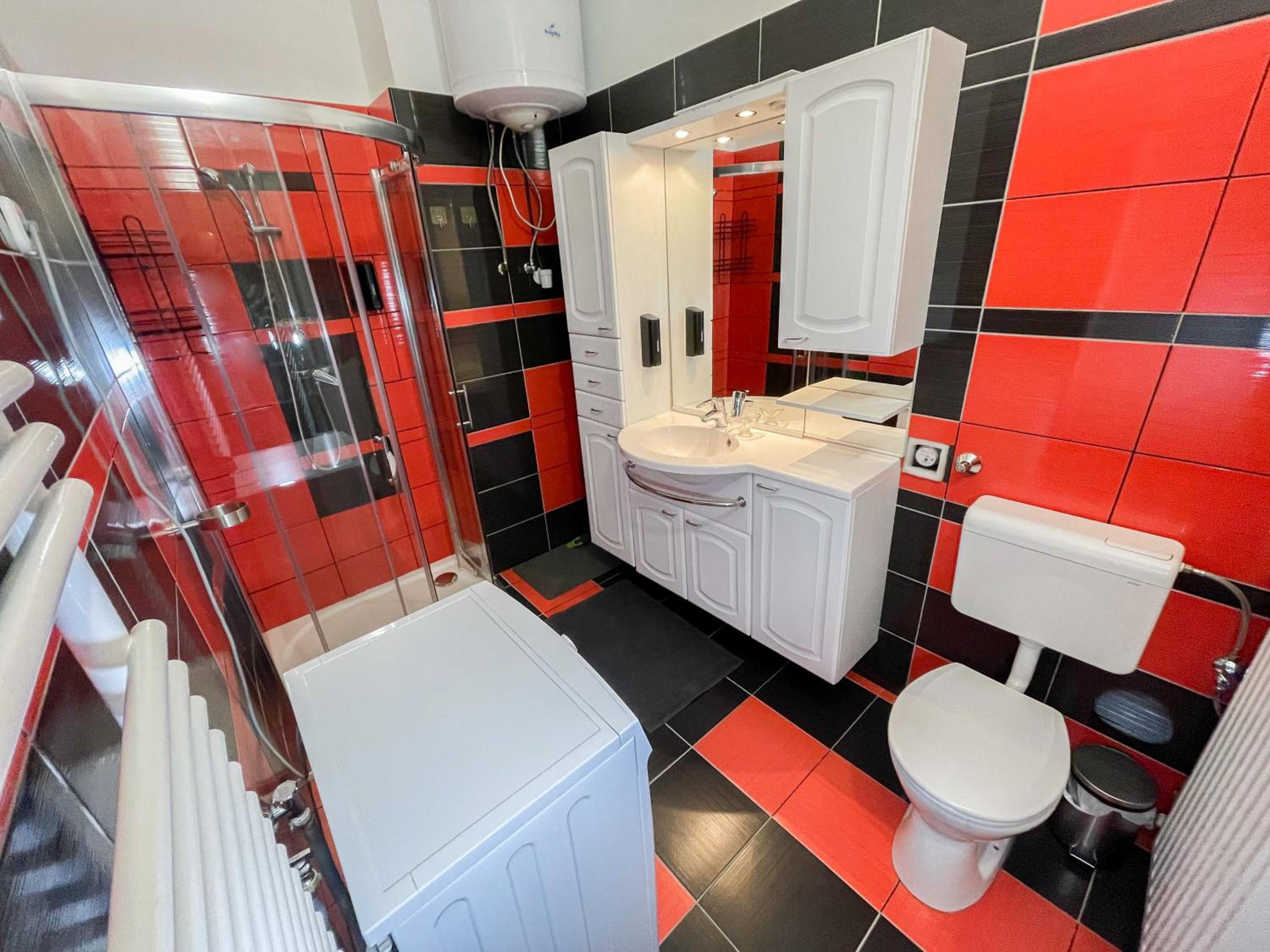 W25 Spacious 3BR Free Parking