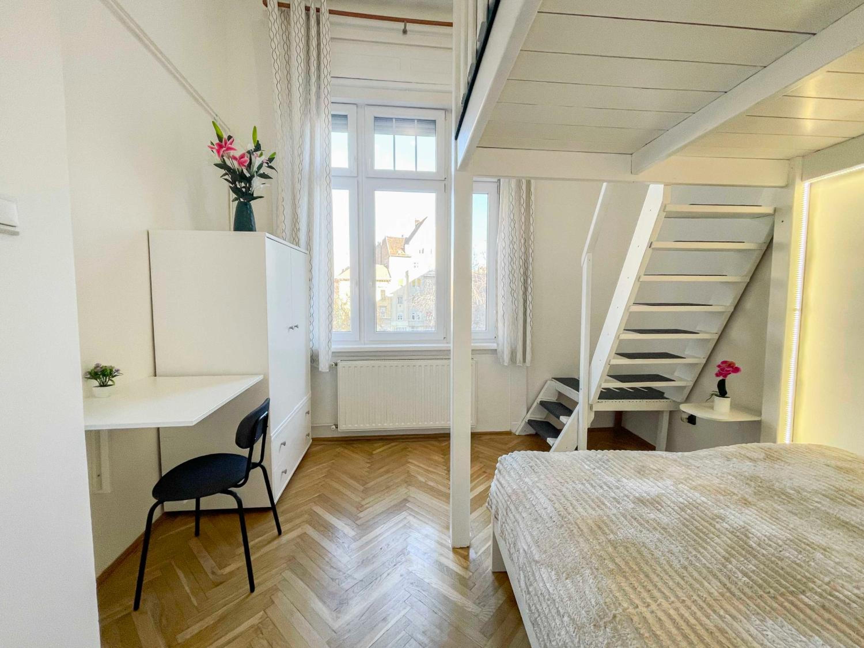 W25 Spacious 3BR Free Parking