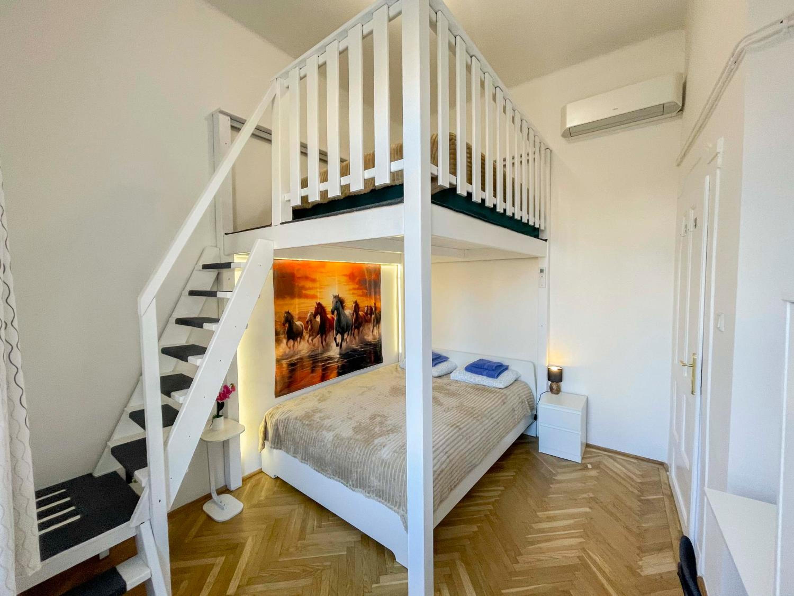 W25 Spacious 3BR Free Parking