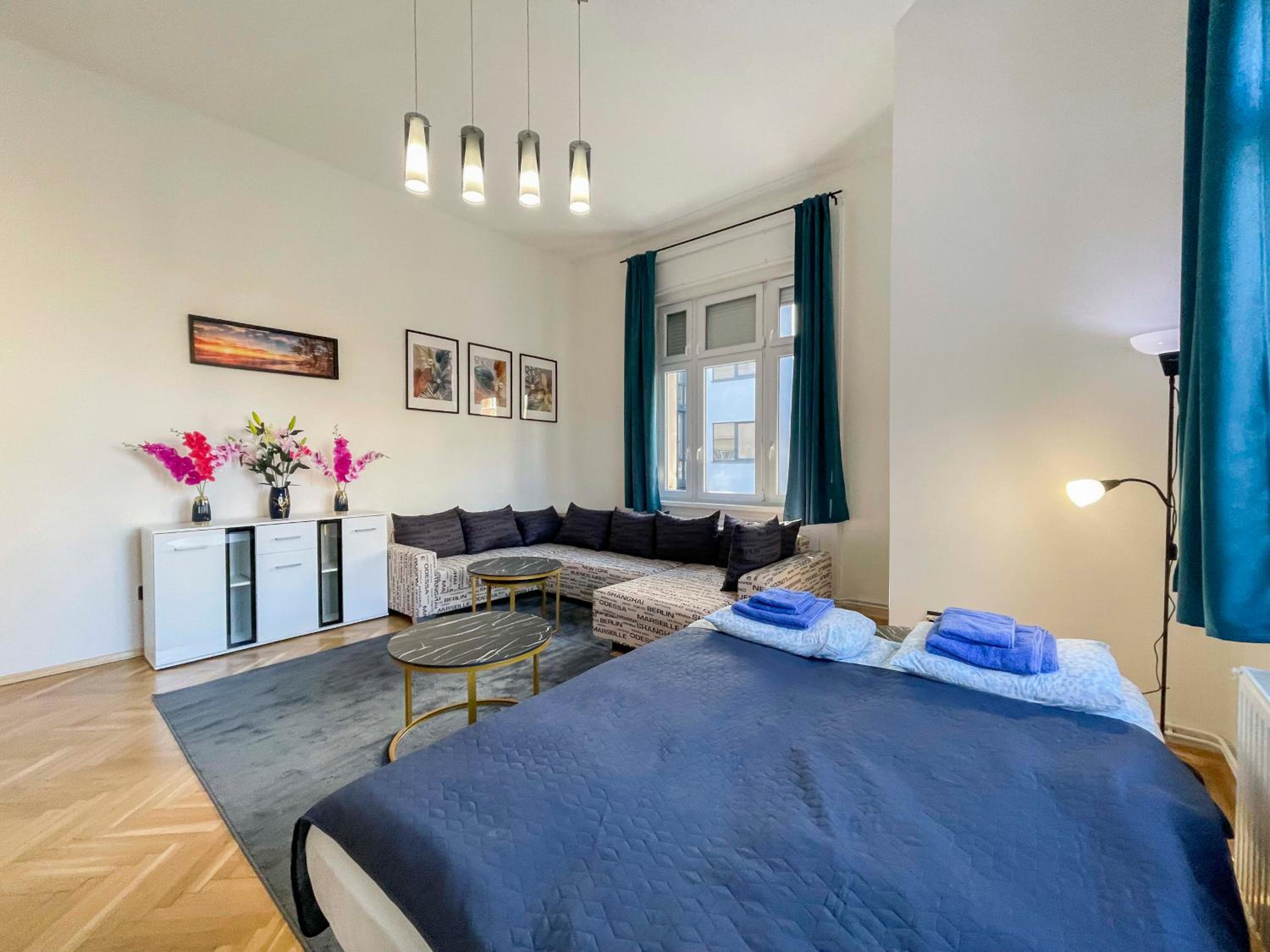 W25 Spacious 3BR Free Parking