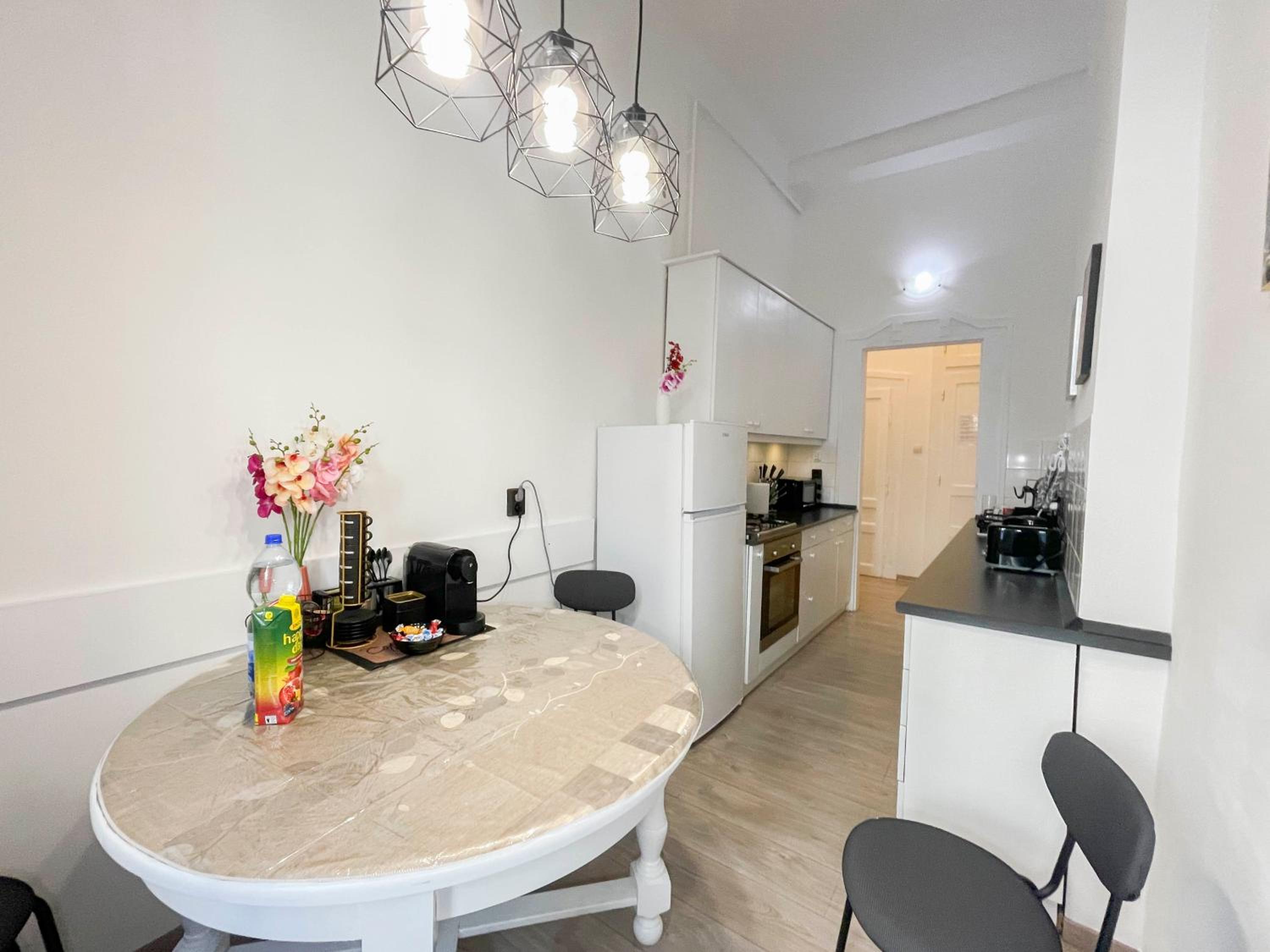 W25 Spacious 3BR Free Parking