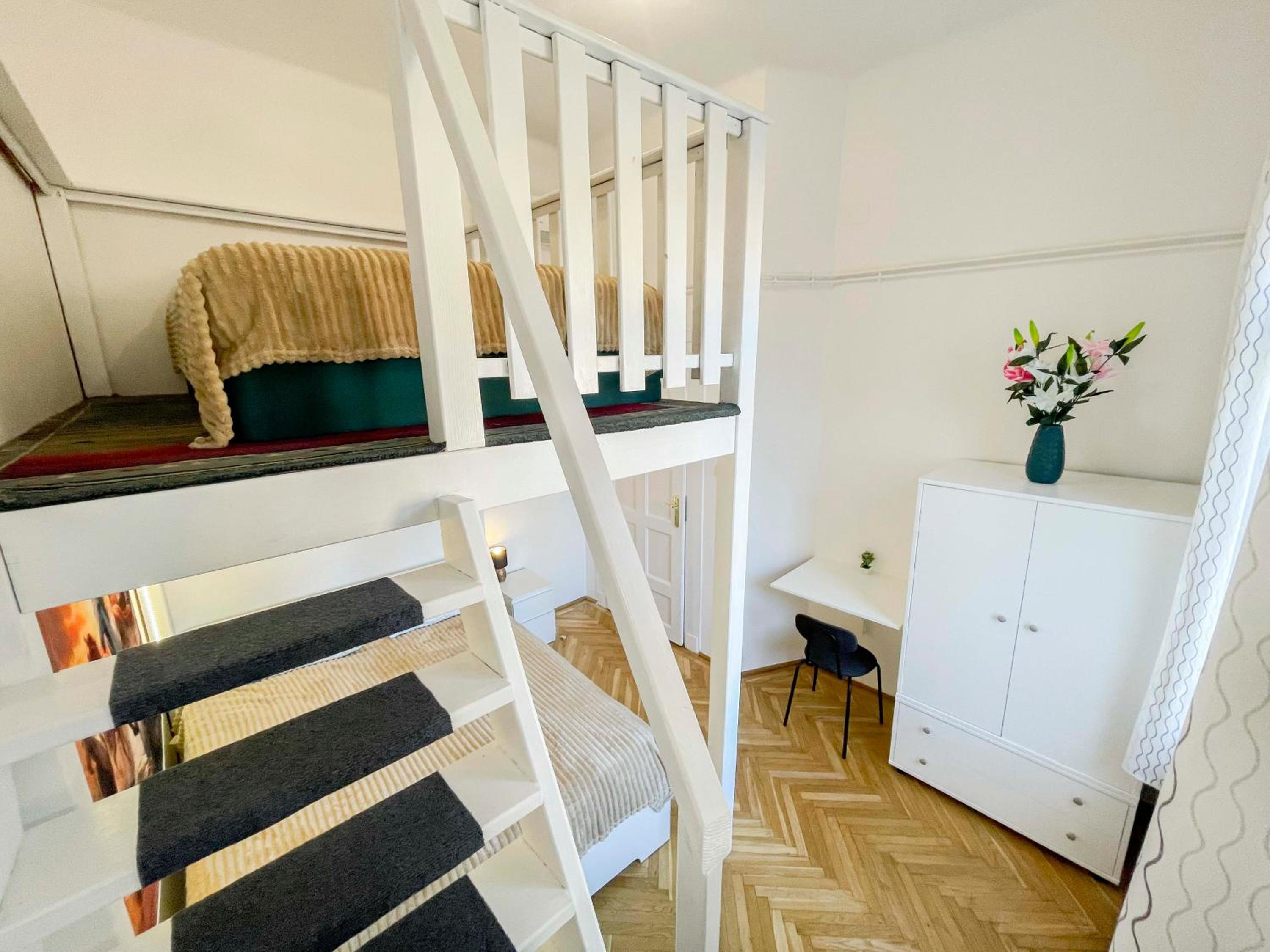 W25 Spacious 3BR Free Parking