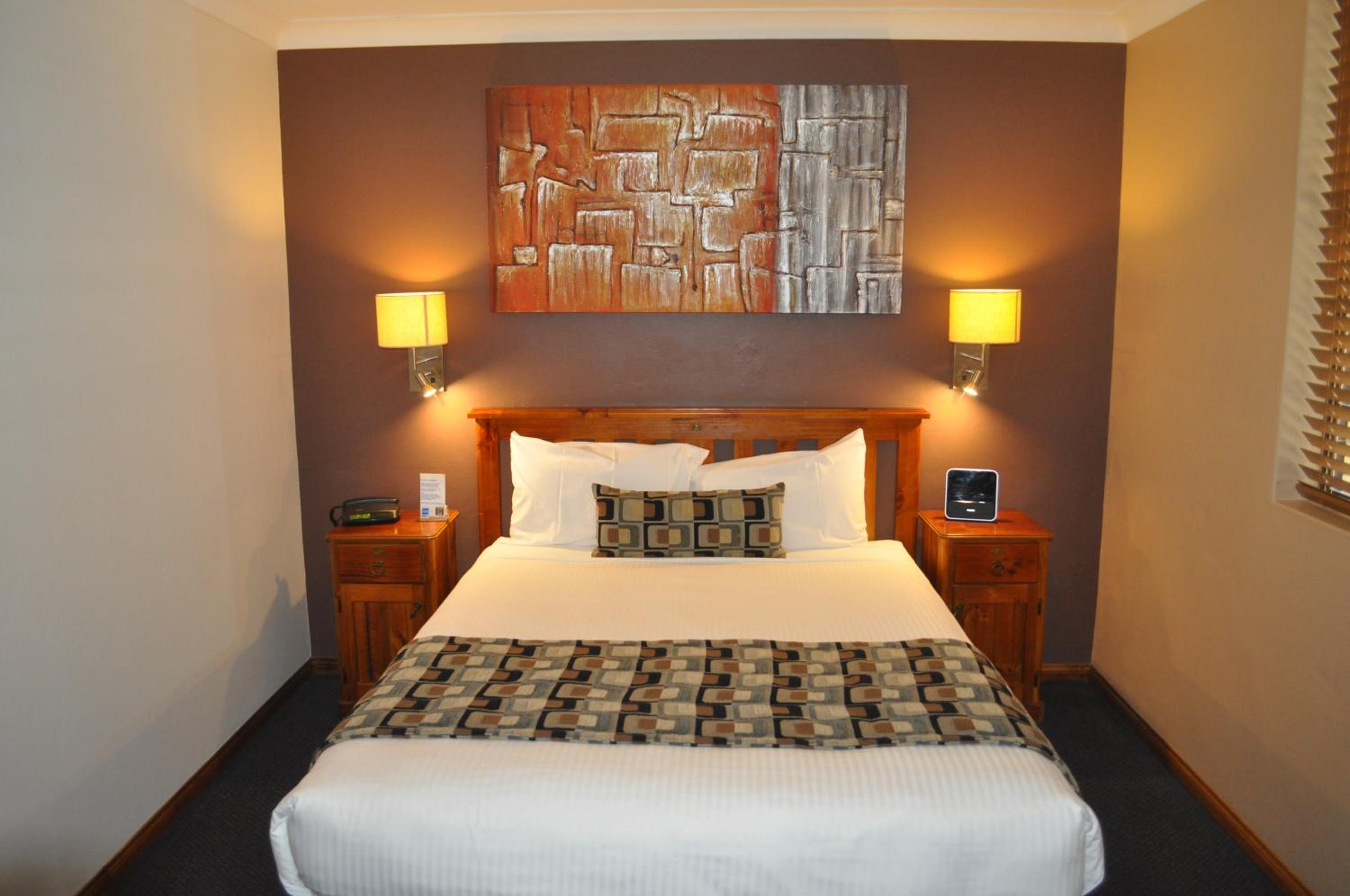 In Town Motor Inn