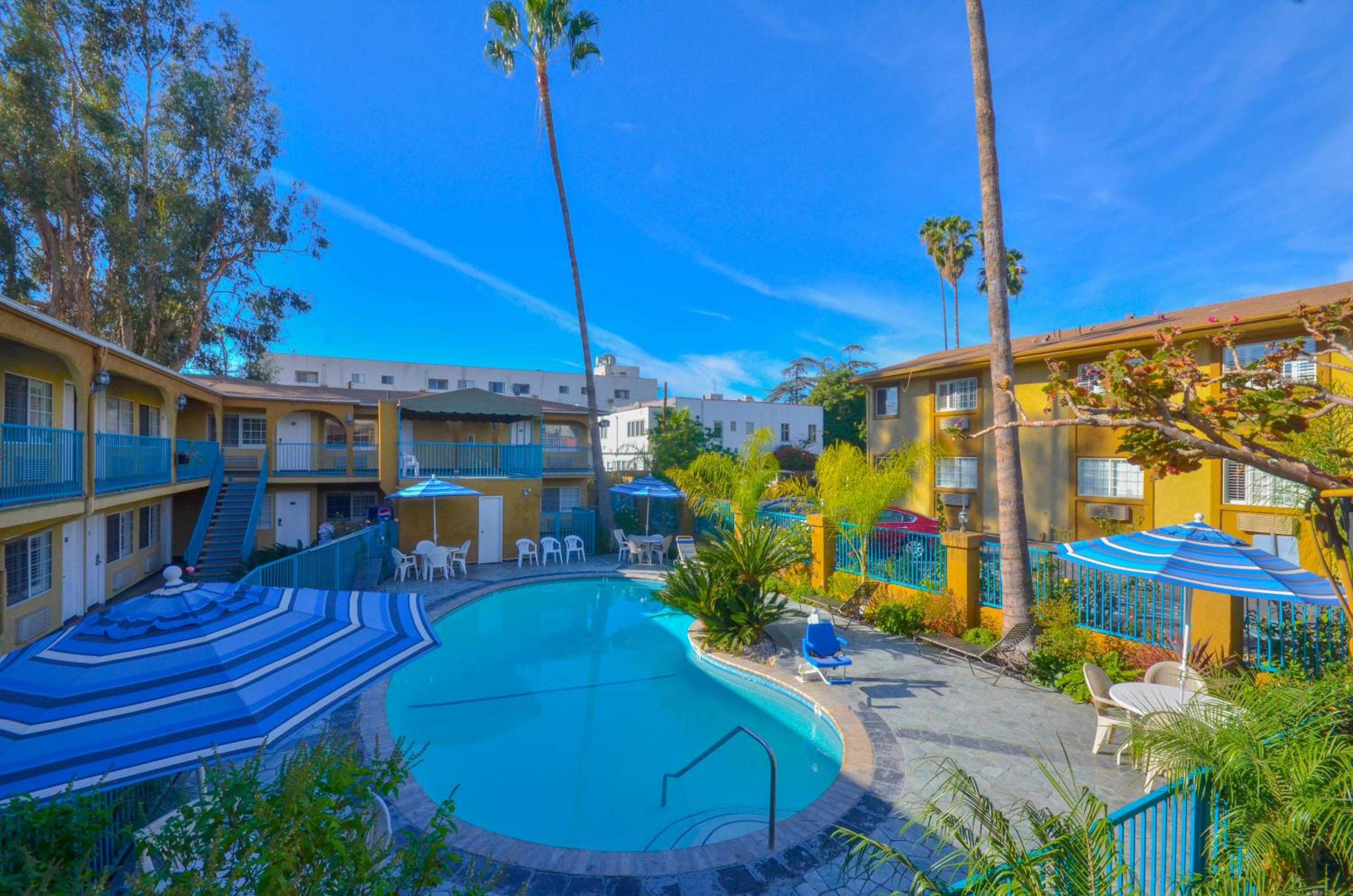 Hollywood City Inn