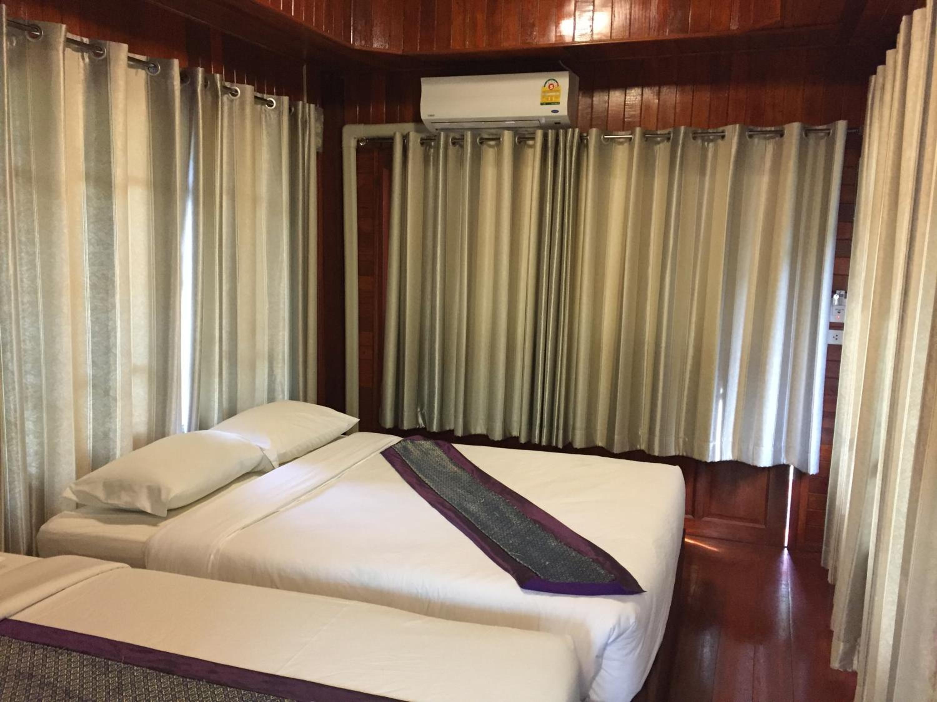 ฺBaan Ing Khao Resort