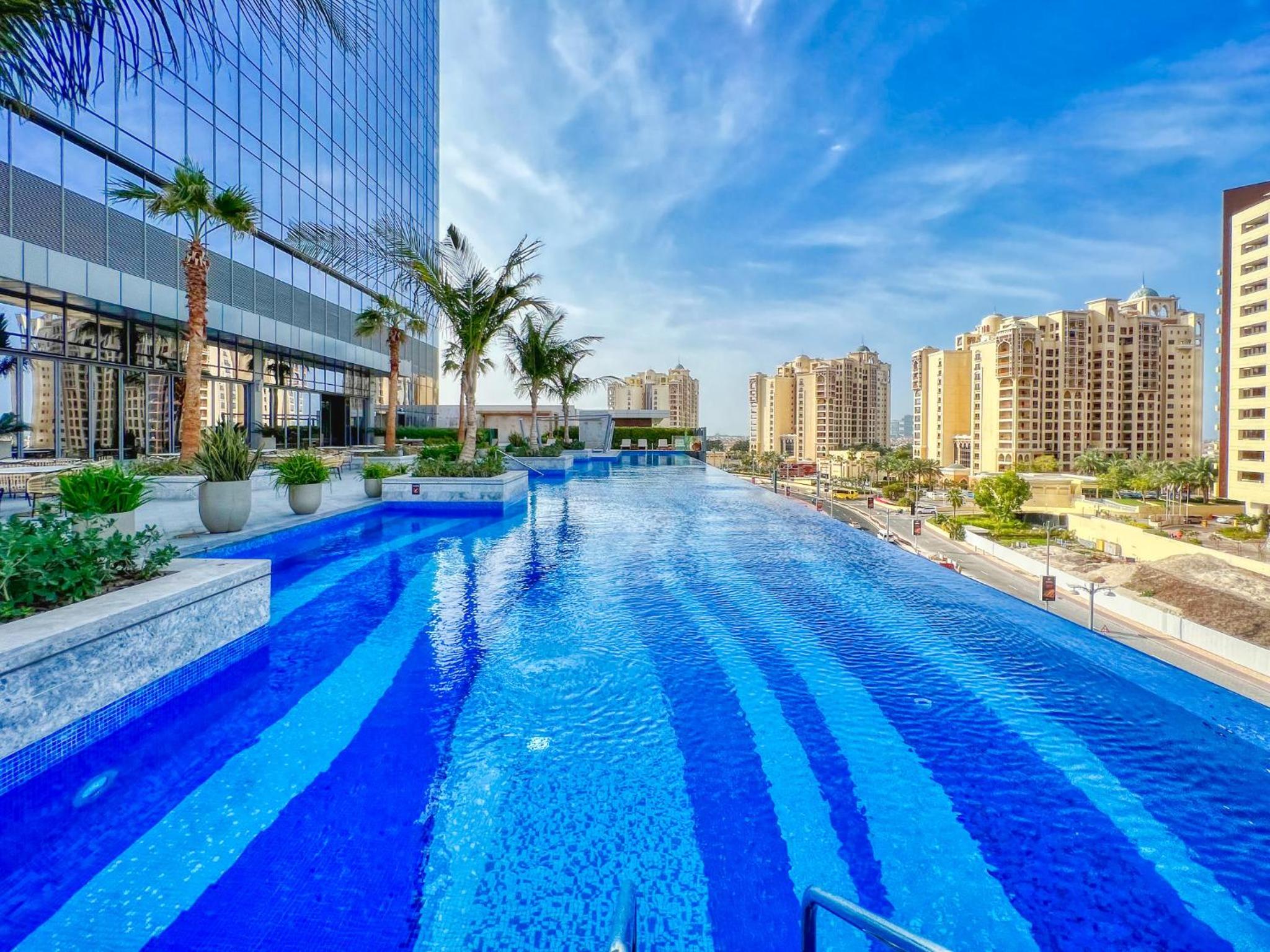 Palm Tower where Luxury & View meet in one place — Dubai photo 3