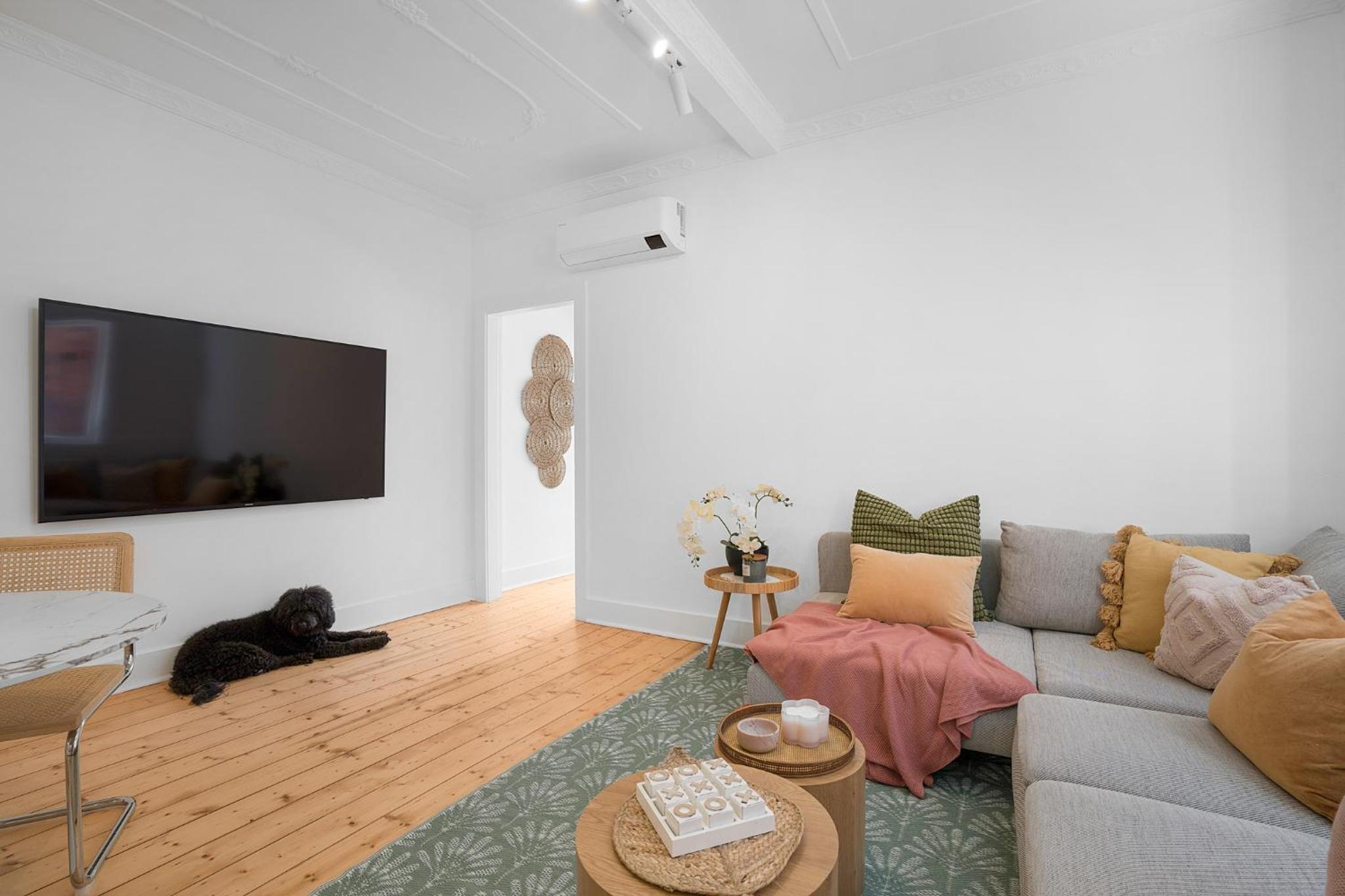 Belles Bondi Beach Apartments - 1 and 2 Bedroom Stays - 500m to beach