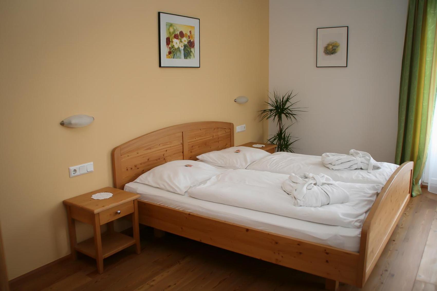 Gäste- und Vitalhaus Sauer