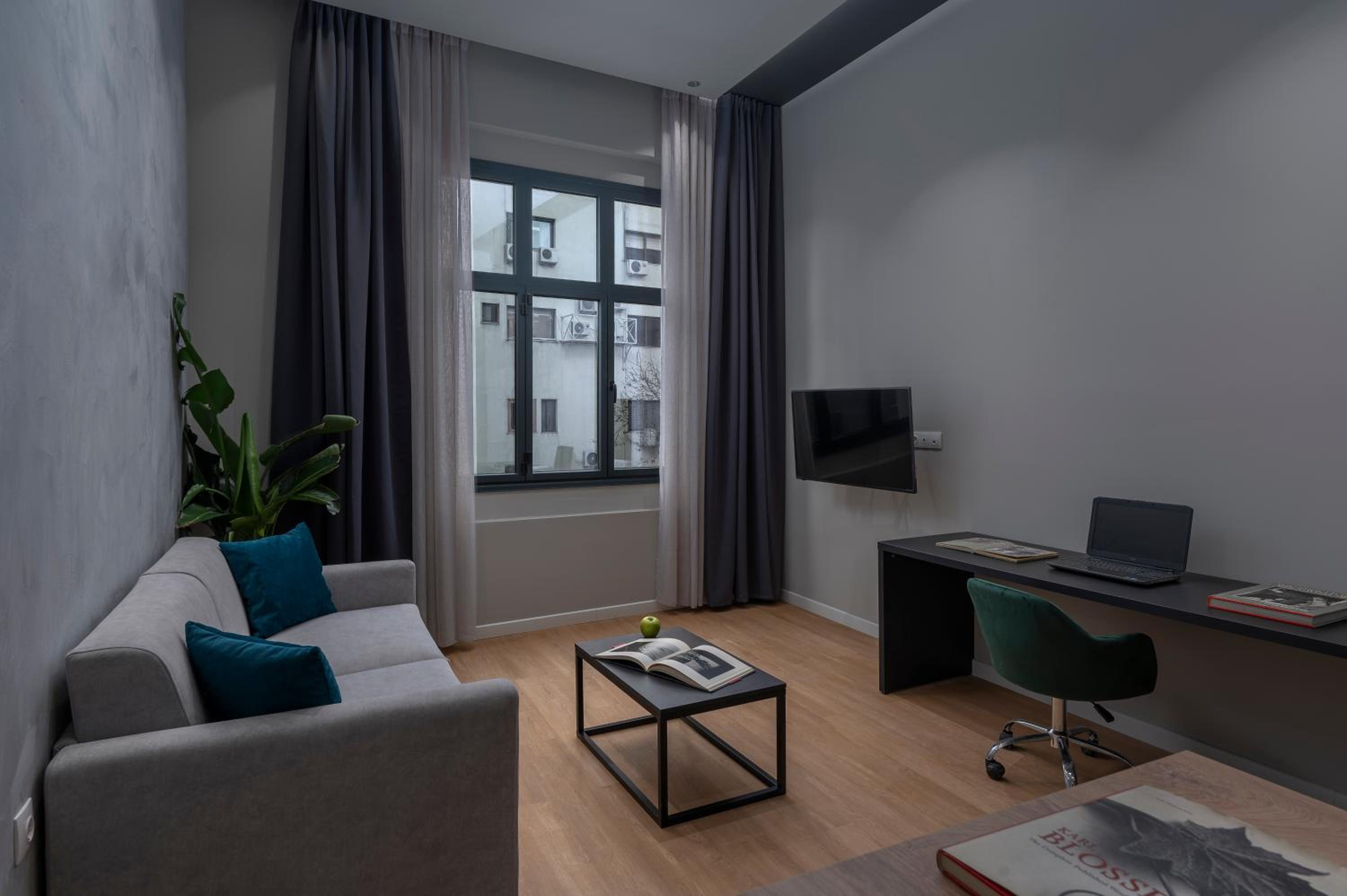 Hebrard Industrial Suites