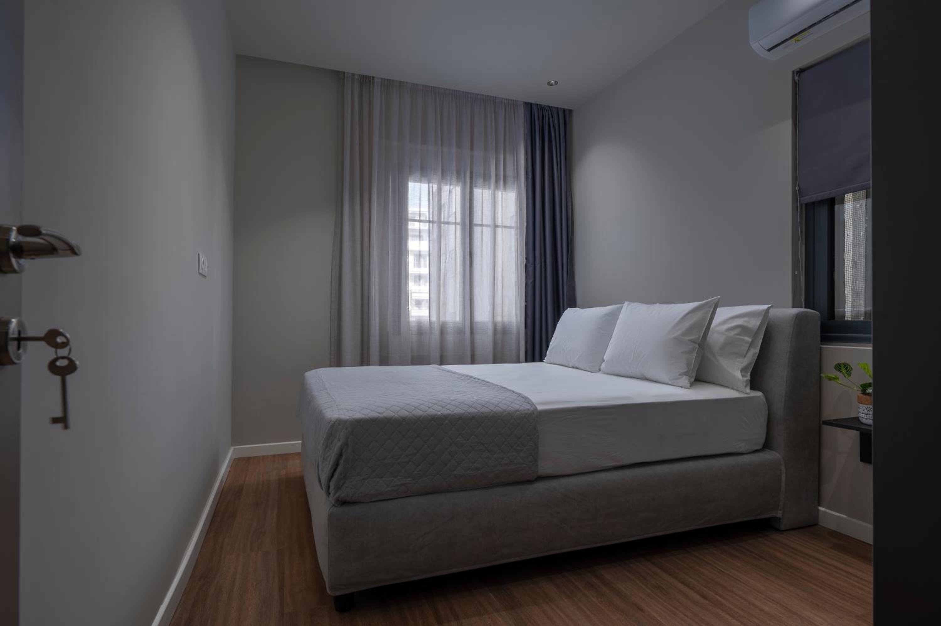 Hebrard Industrial Suites