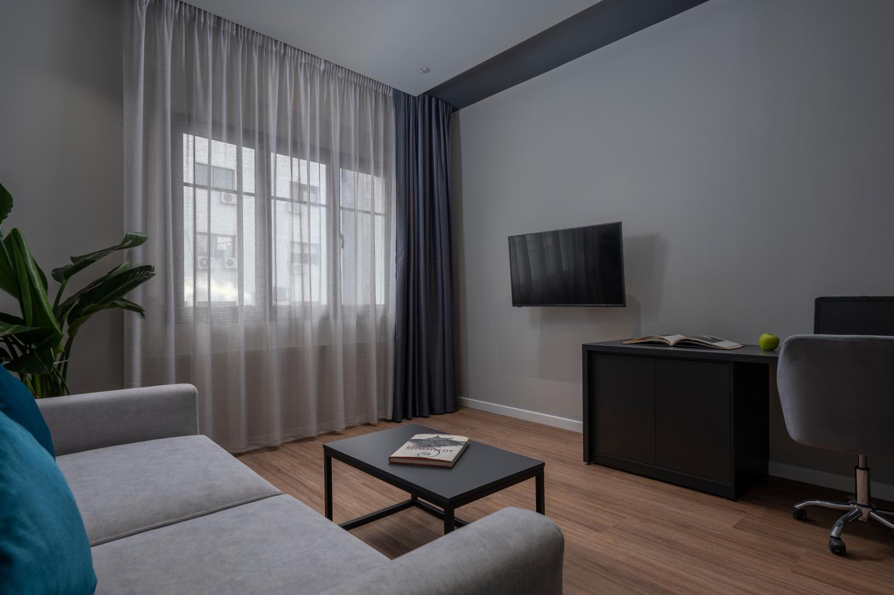 Hebrard Industrial Suites