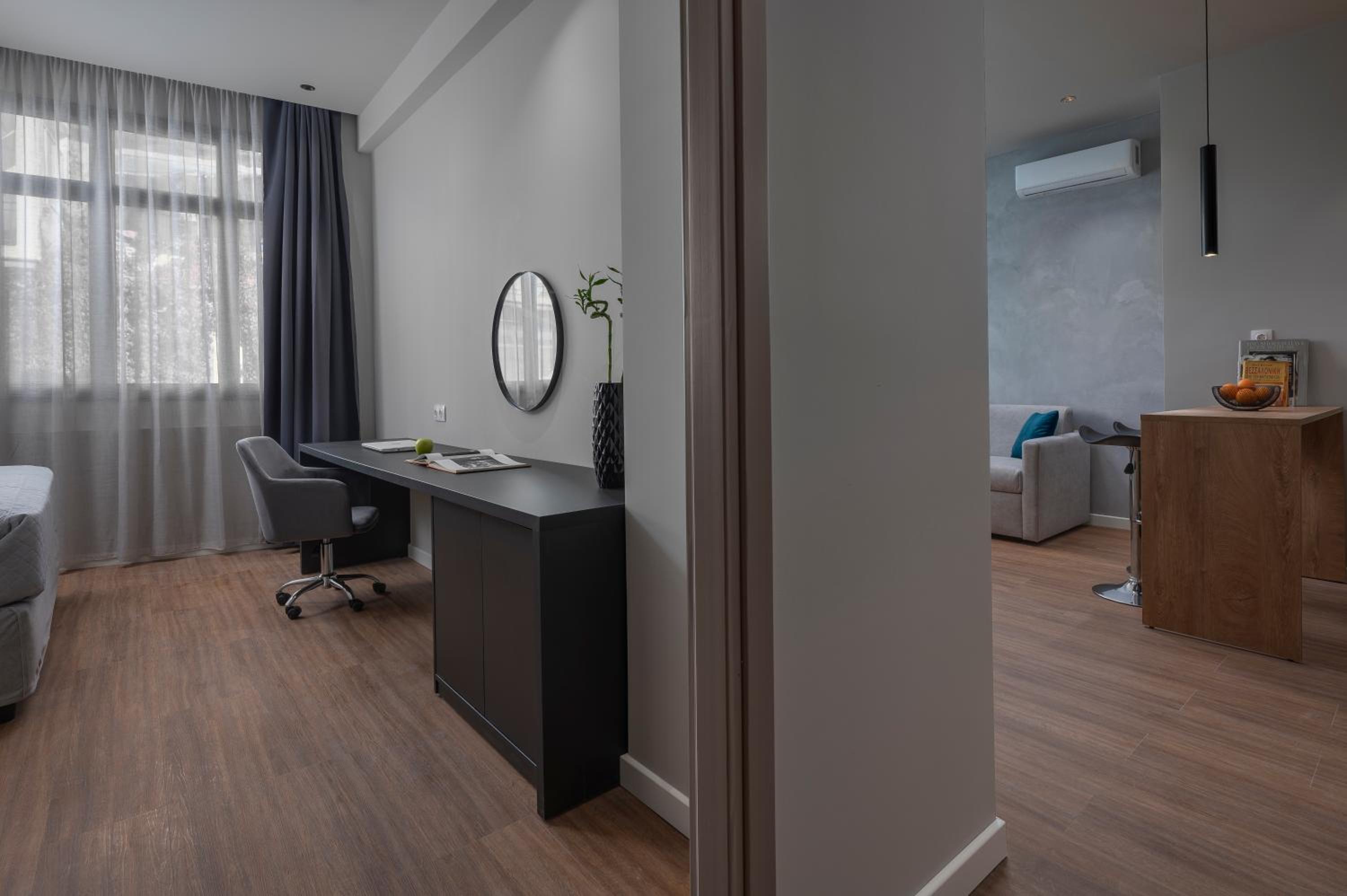 Hebrard Industrial Suites