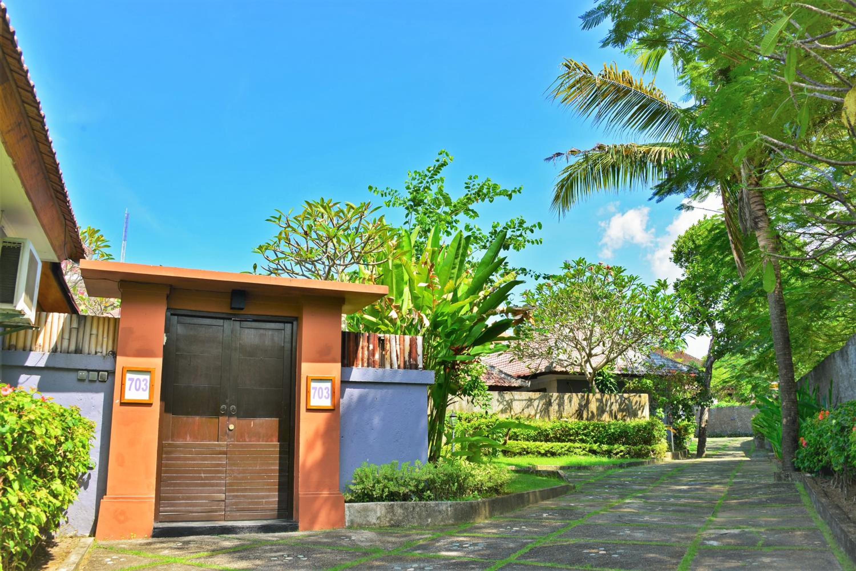 Private Pool Villas Kuta Bali