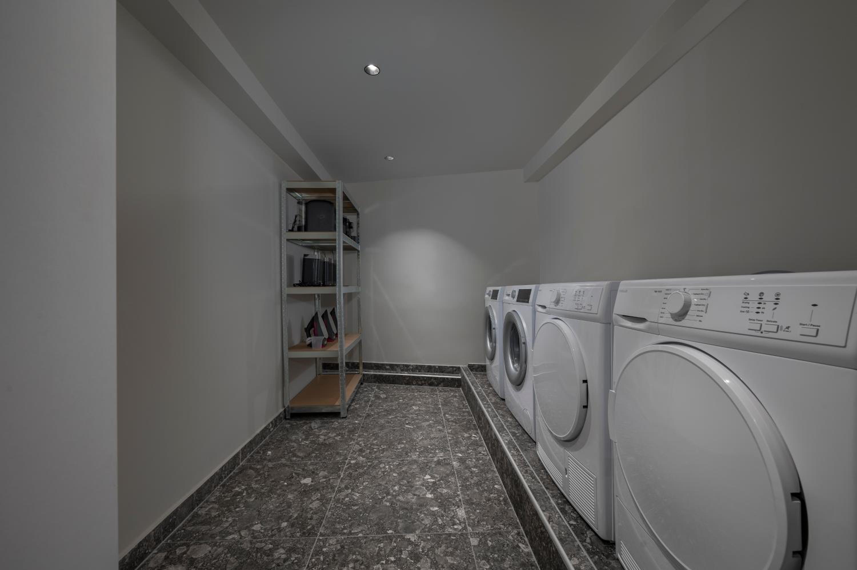 Hebrard Industrial Suites