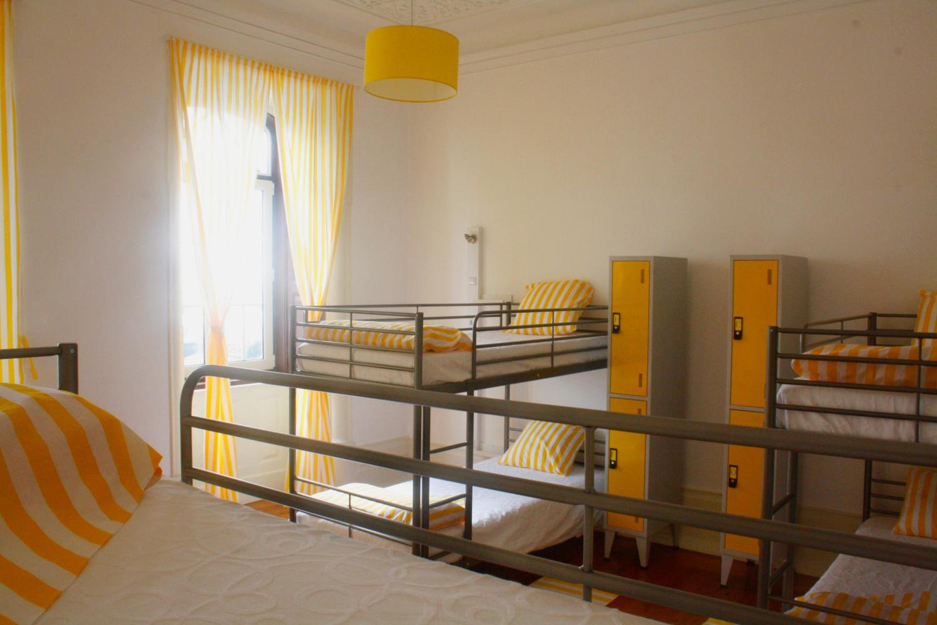 Hostel 402