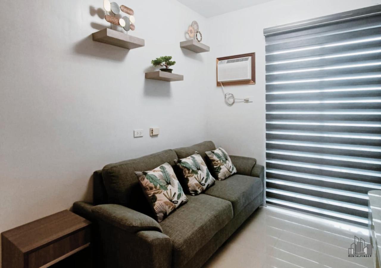 Palawan 2BR Summer Homes with a Balcony, FREE Pool, Gym, Parking - B2 5MoonstoneA