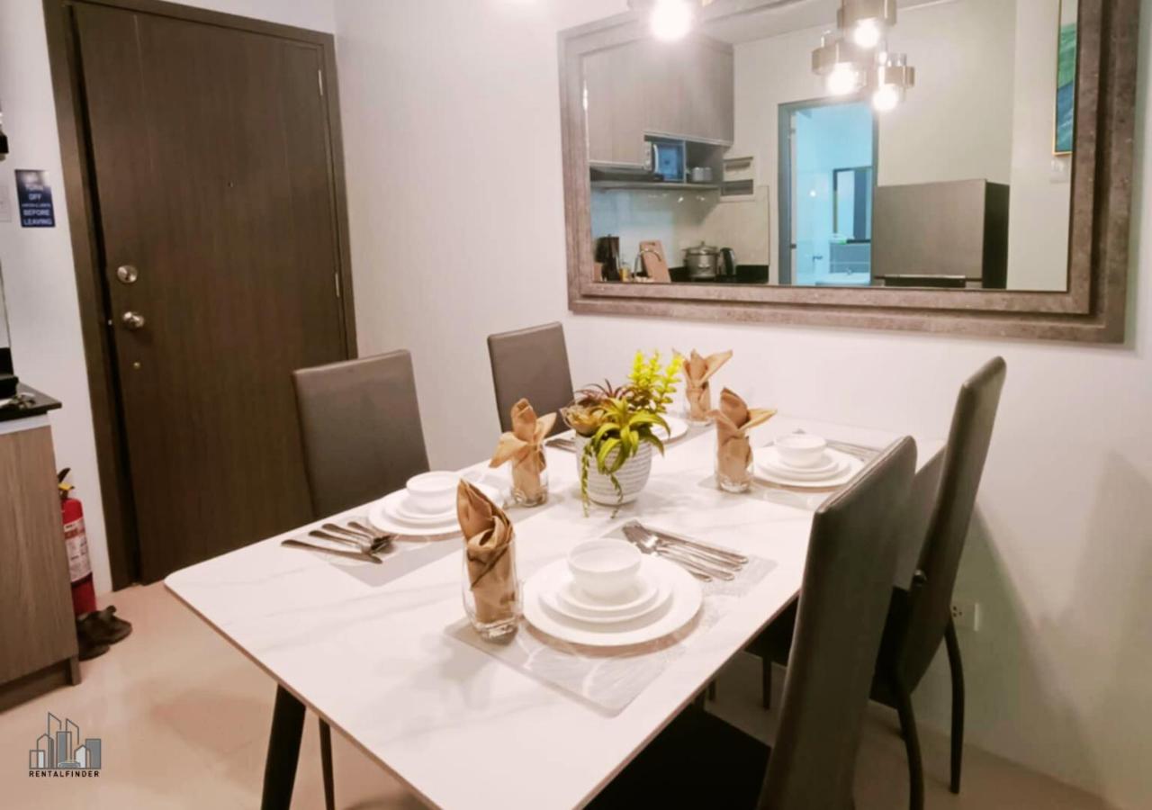 Palawan 2BR Summer Homes with a Balcony, FREE Pool, Gym, Parking - B2 5MoonstoneA