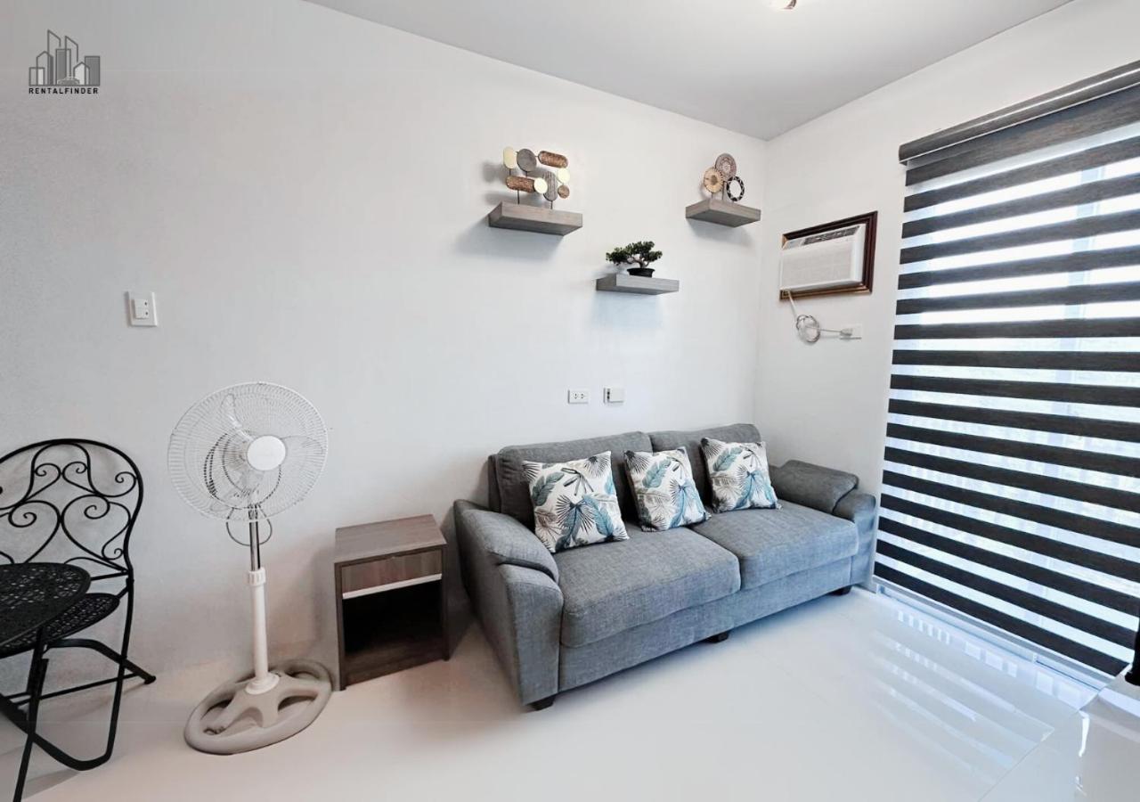 Palawan 2BR Summer Homes with a Balcony, FREE Pool, Gym, Parking - B2 5MoonstoneA