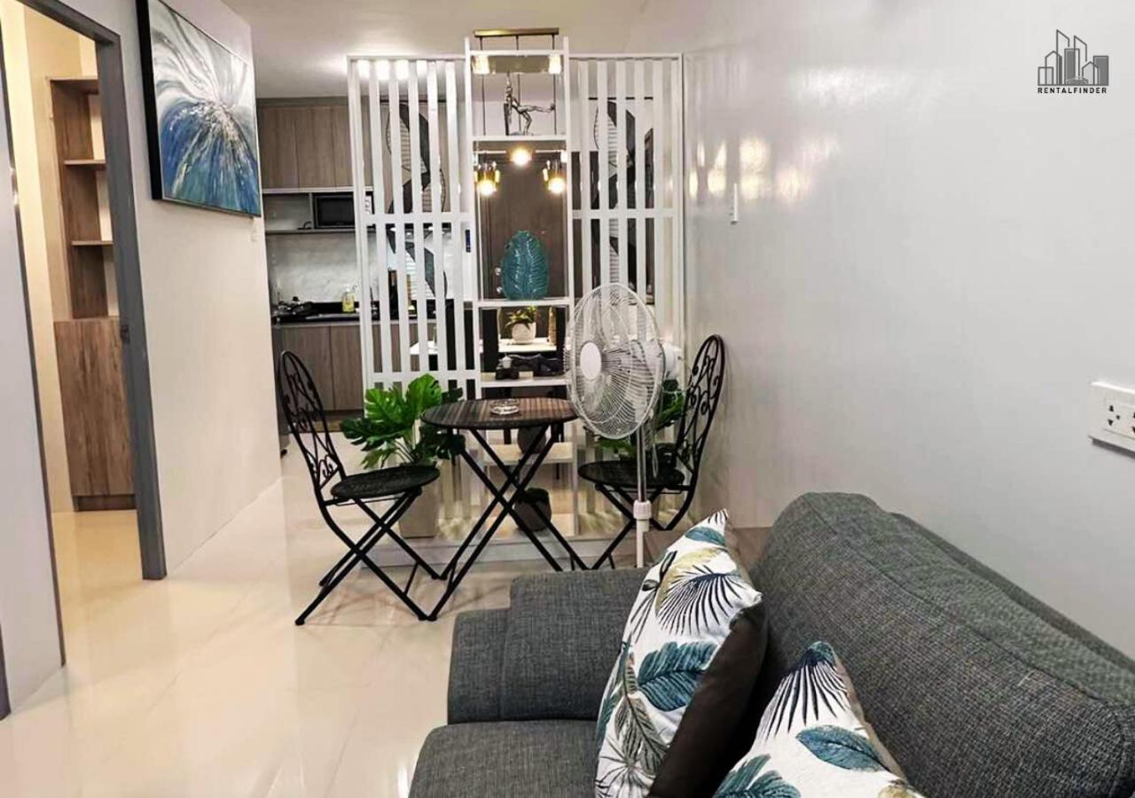 Palawan 2BR Summer Homes with a Balcony, FREE Pool, Gym, Parking - B2 5MoonstoneA