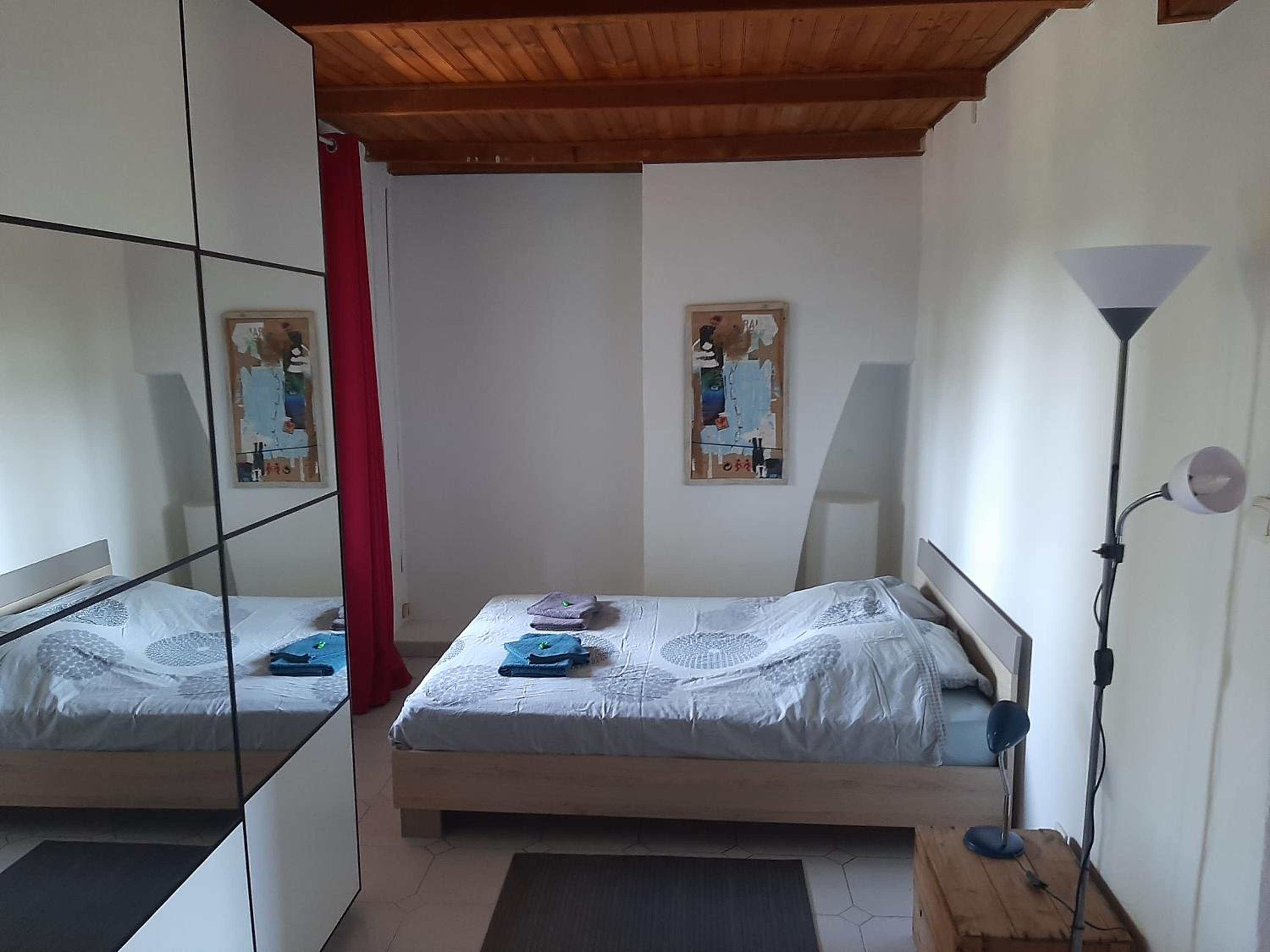 Appartement avec grand jardin et parking, Uzès