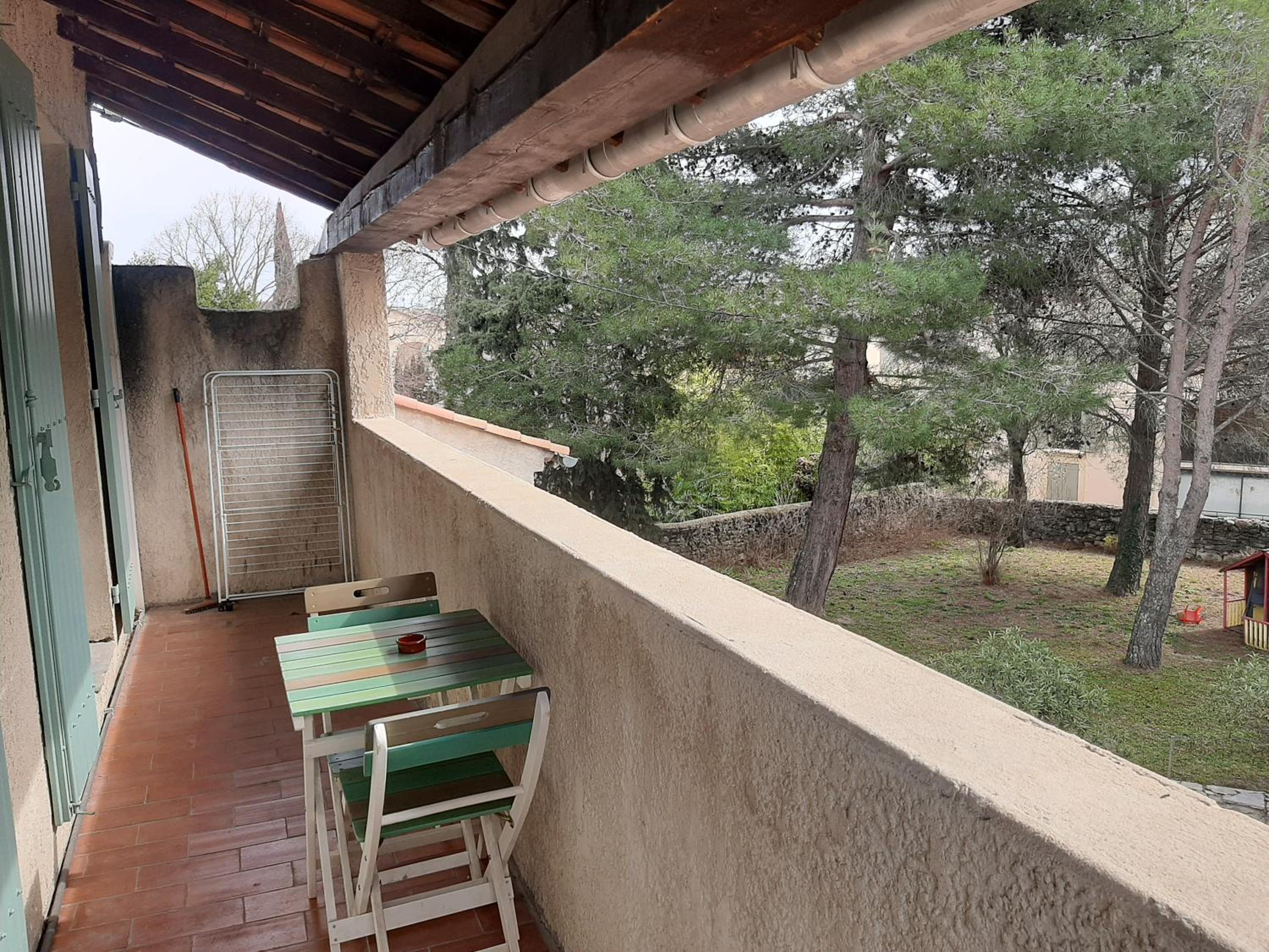 Appartement avec grand jardin et parking, Uzès