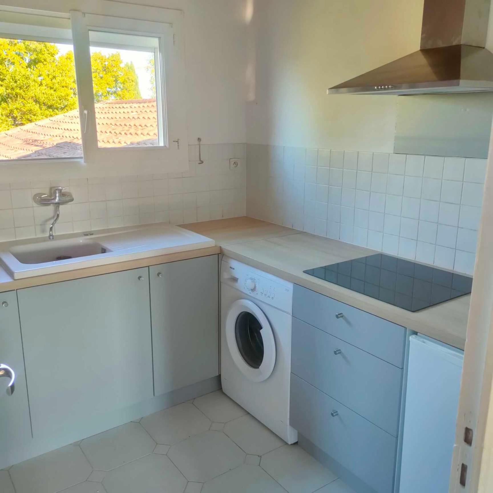 Appartement avec grand jardin et parking, Uzès