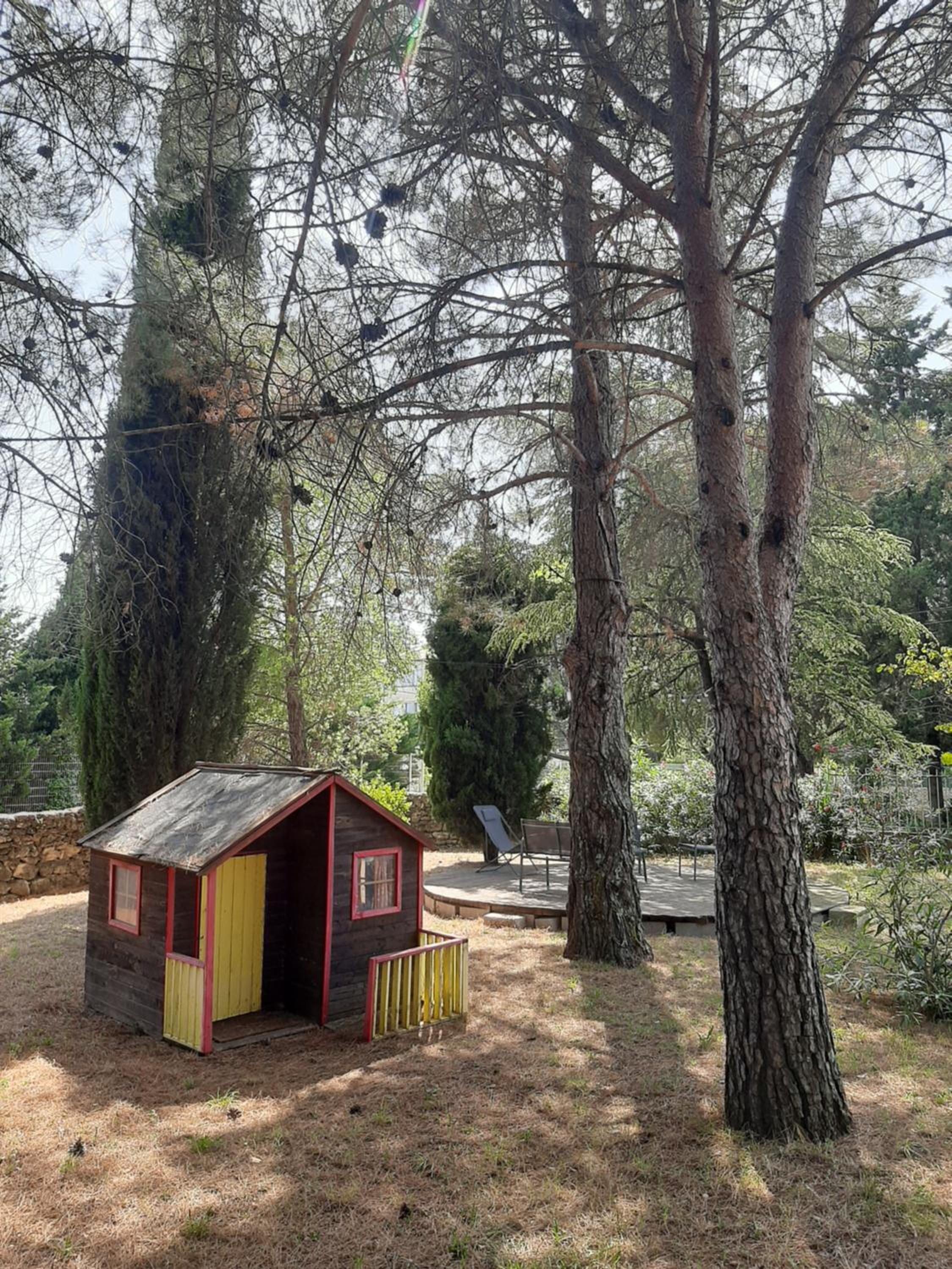 Appartement avec grand jardin et parking, Uzès