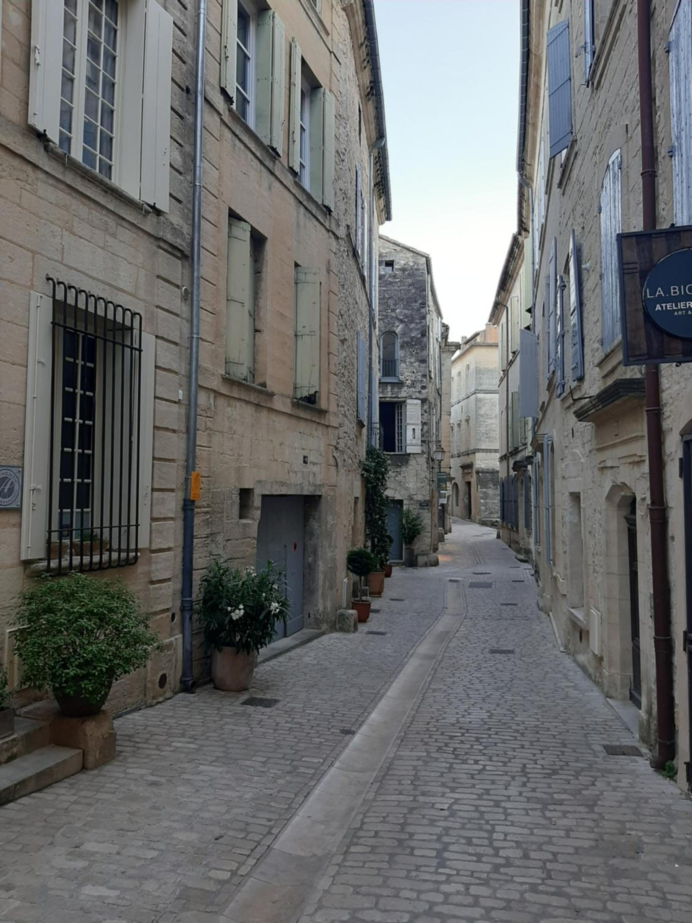 Appartement avec grand jardin et parking, Uzès