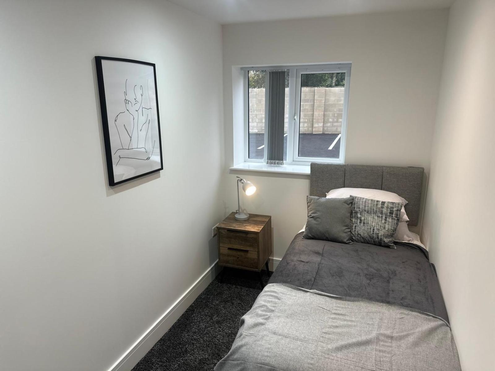 Delightful 2-Bedroom Flat Perfect for City Adventurers