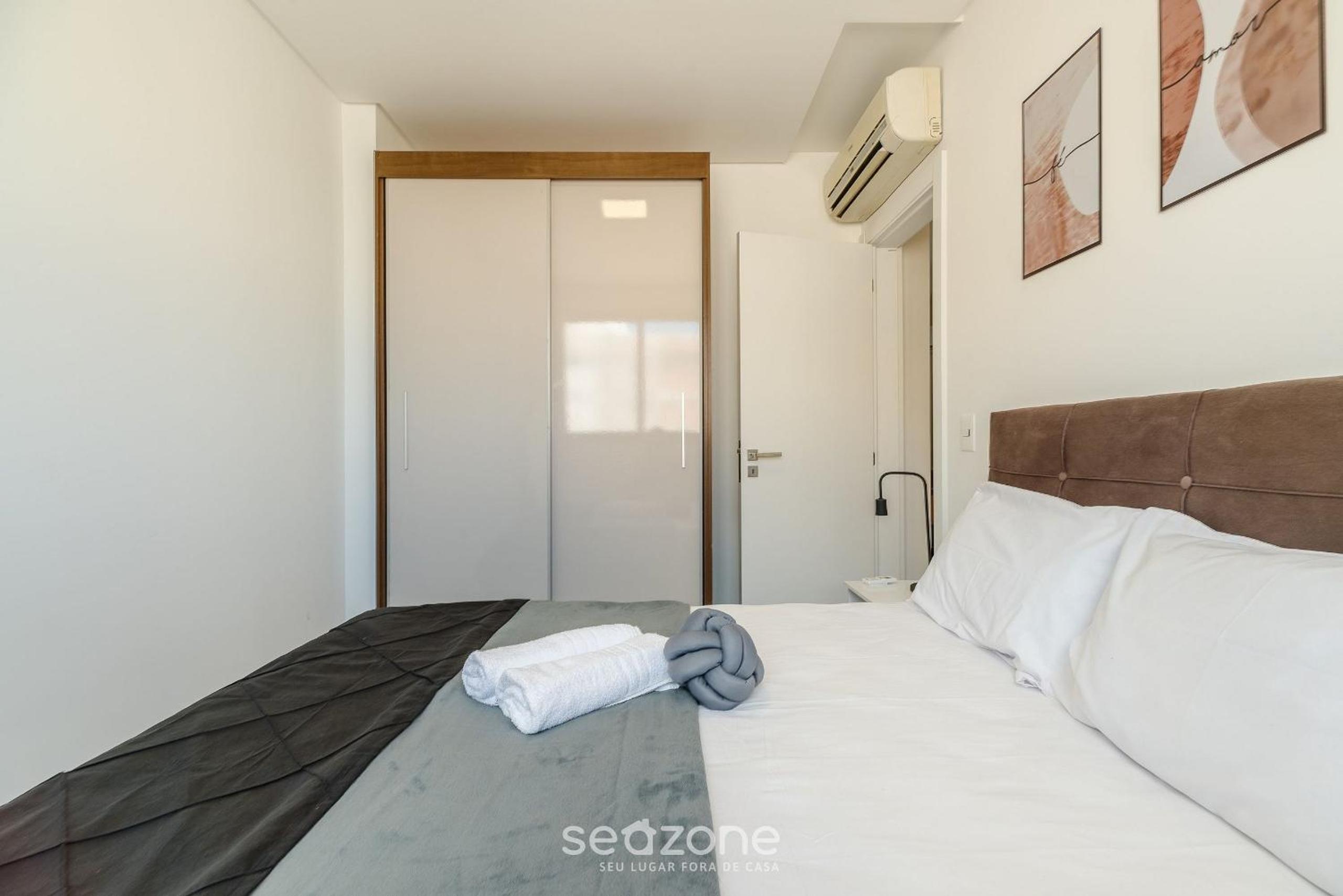 Apt Sea View 500m Beach Itapema DSH1702