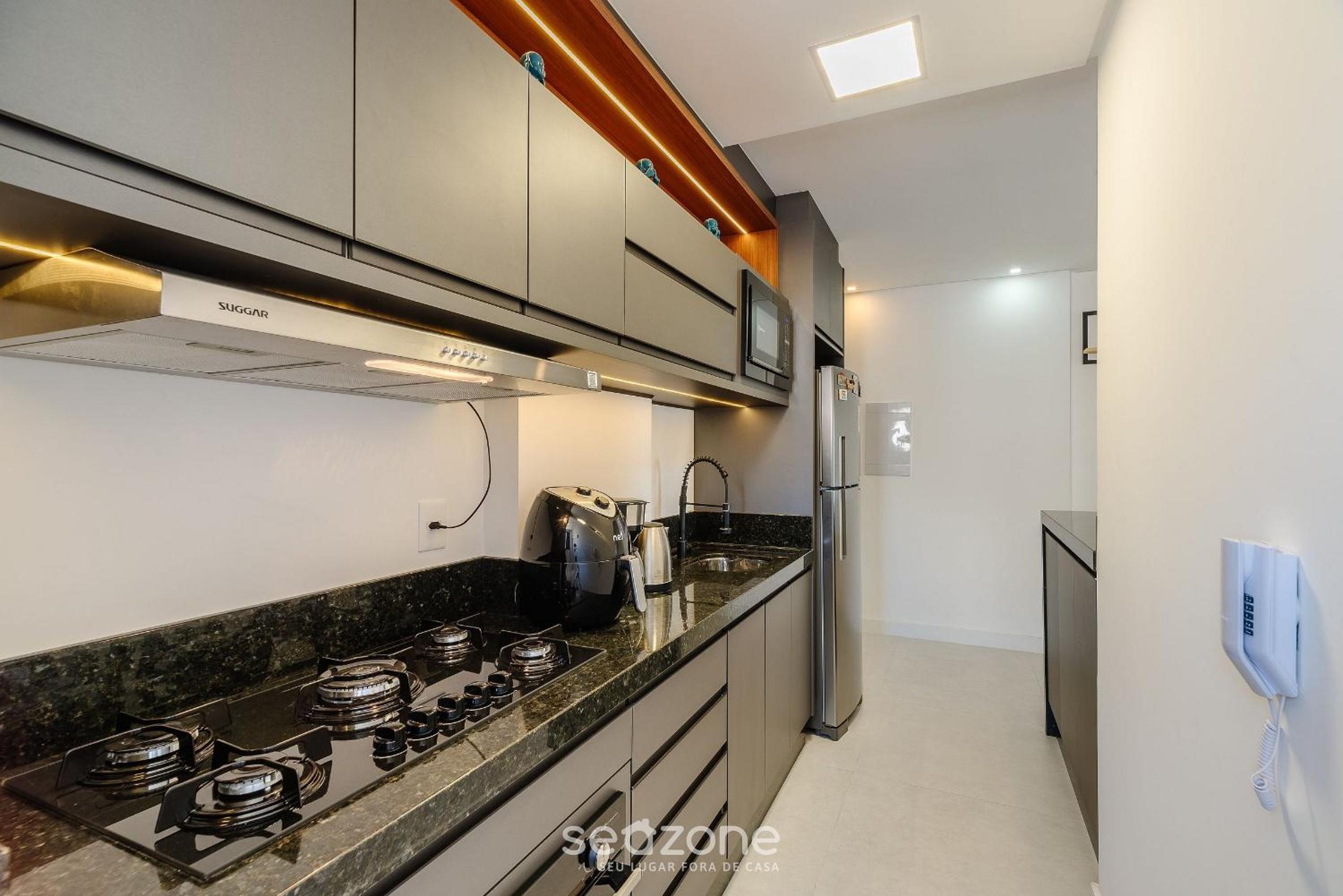Apt Sea View 500m Beach Itapema DSH1702