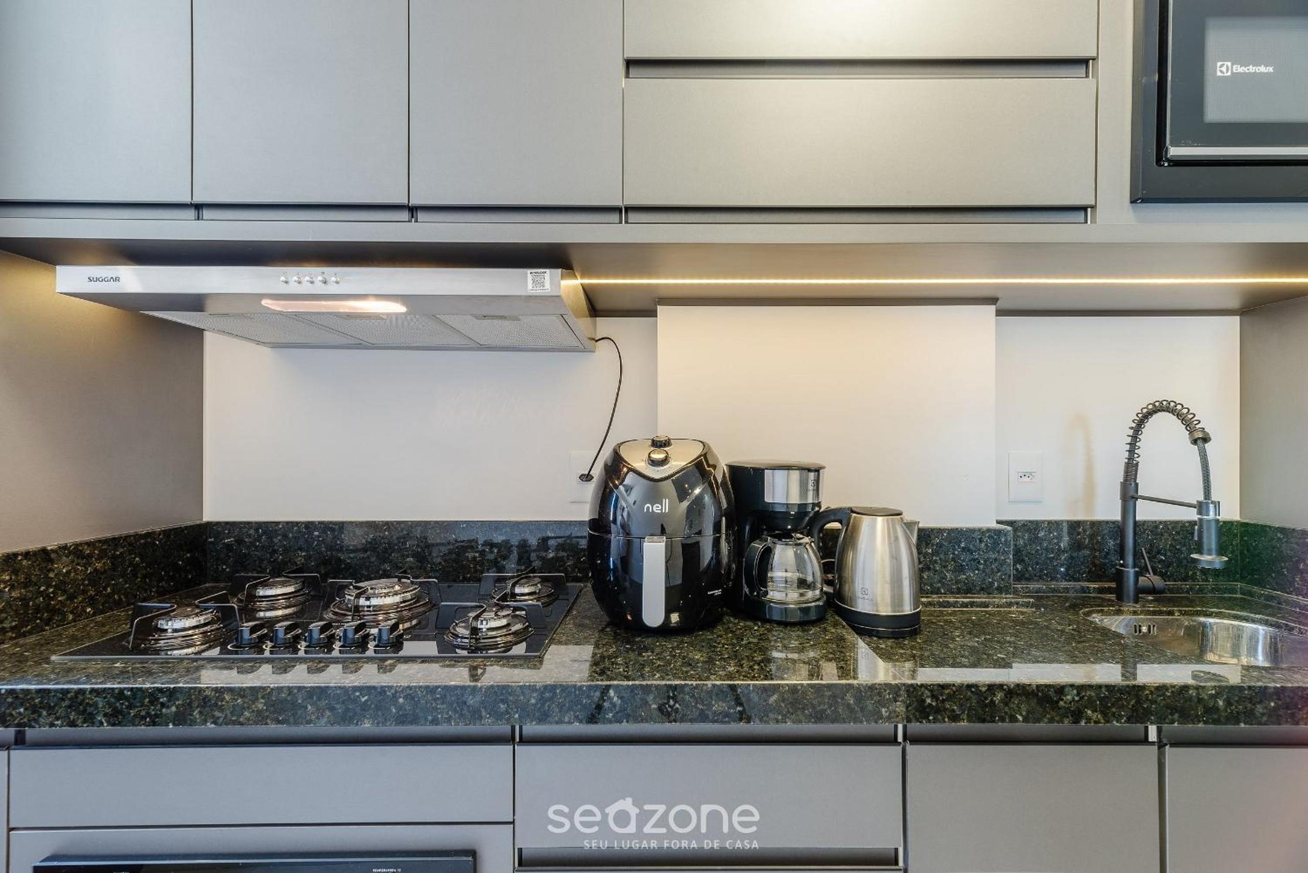 Apt Sea View 500m Beach Itapema DSH1702