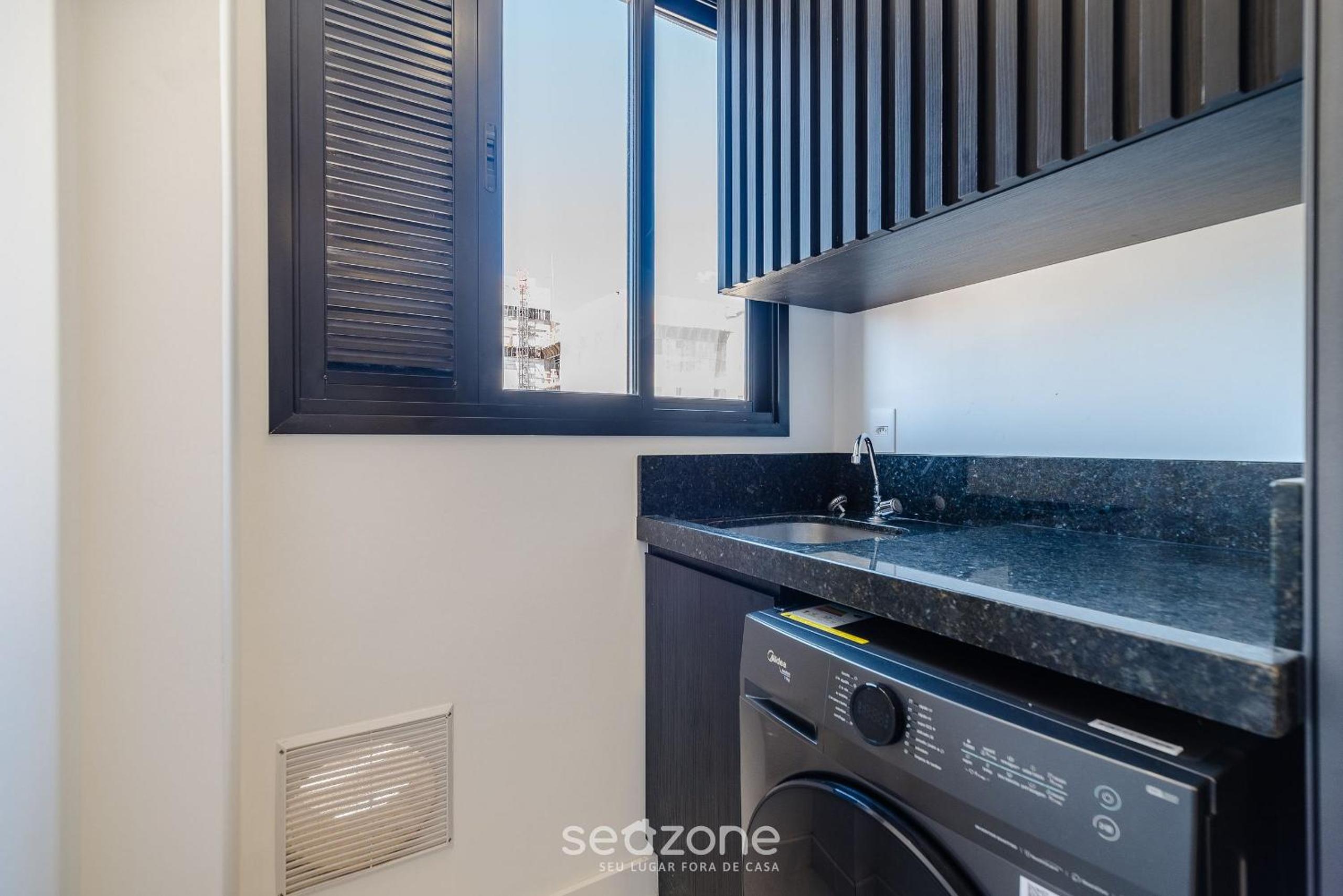 Apt Sea View 500m Beach Itapema DSH1702