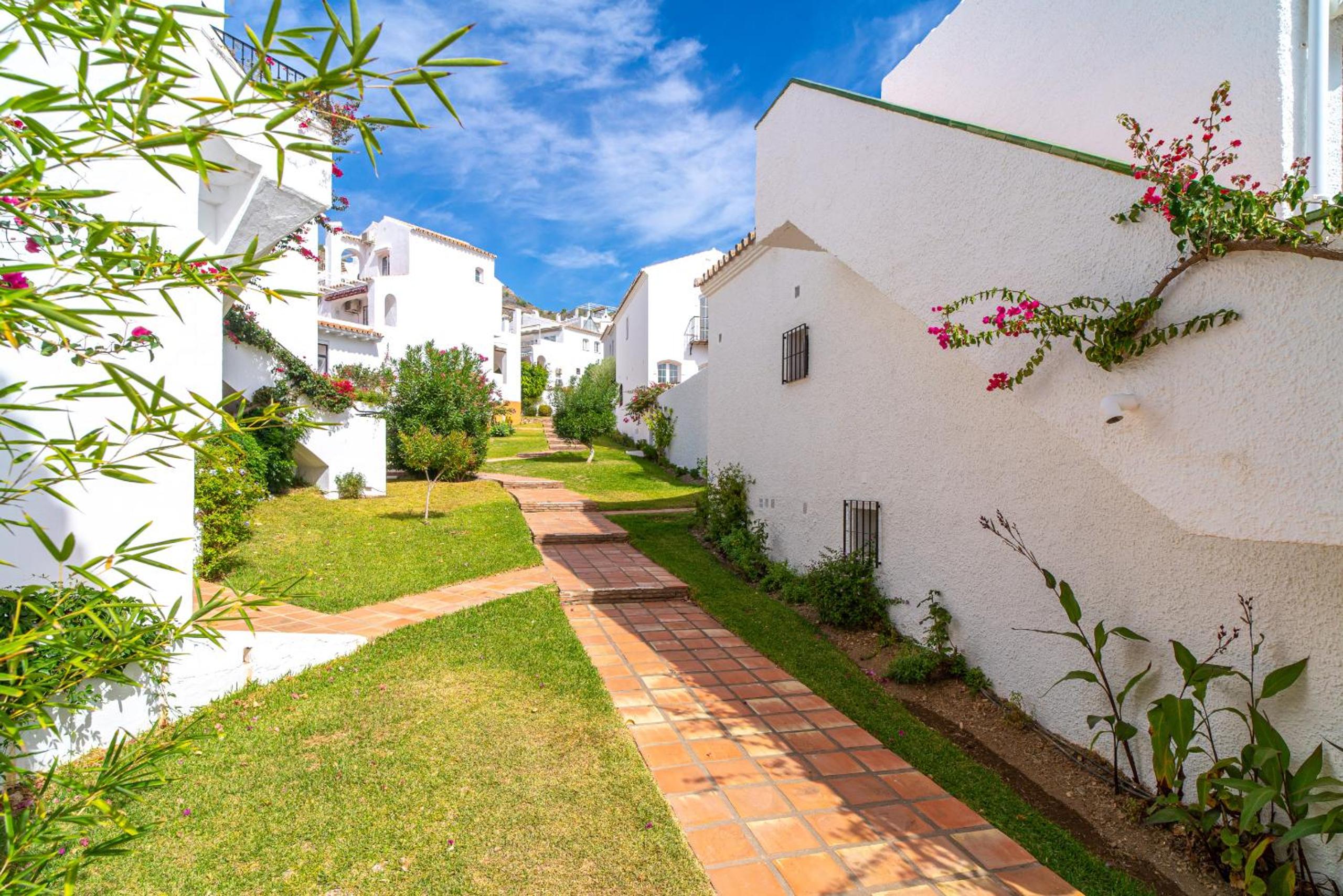 San Juan de Capistrano 74 by Casasol