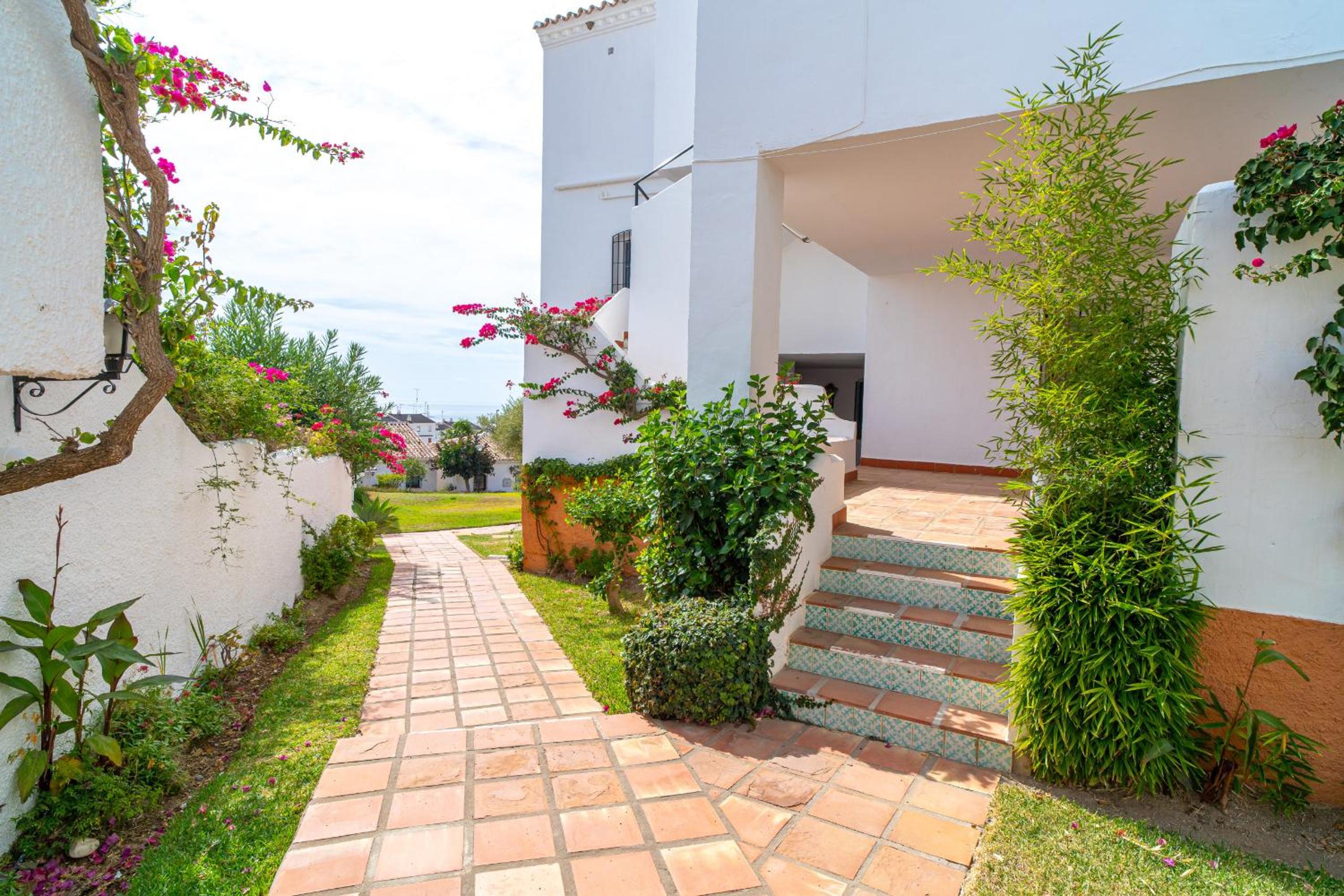 San Juan de Capistrano 74 by Casasol