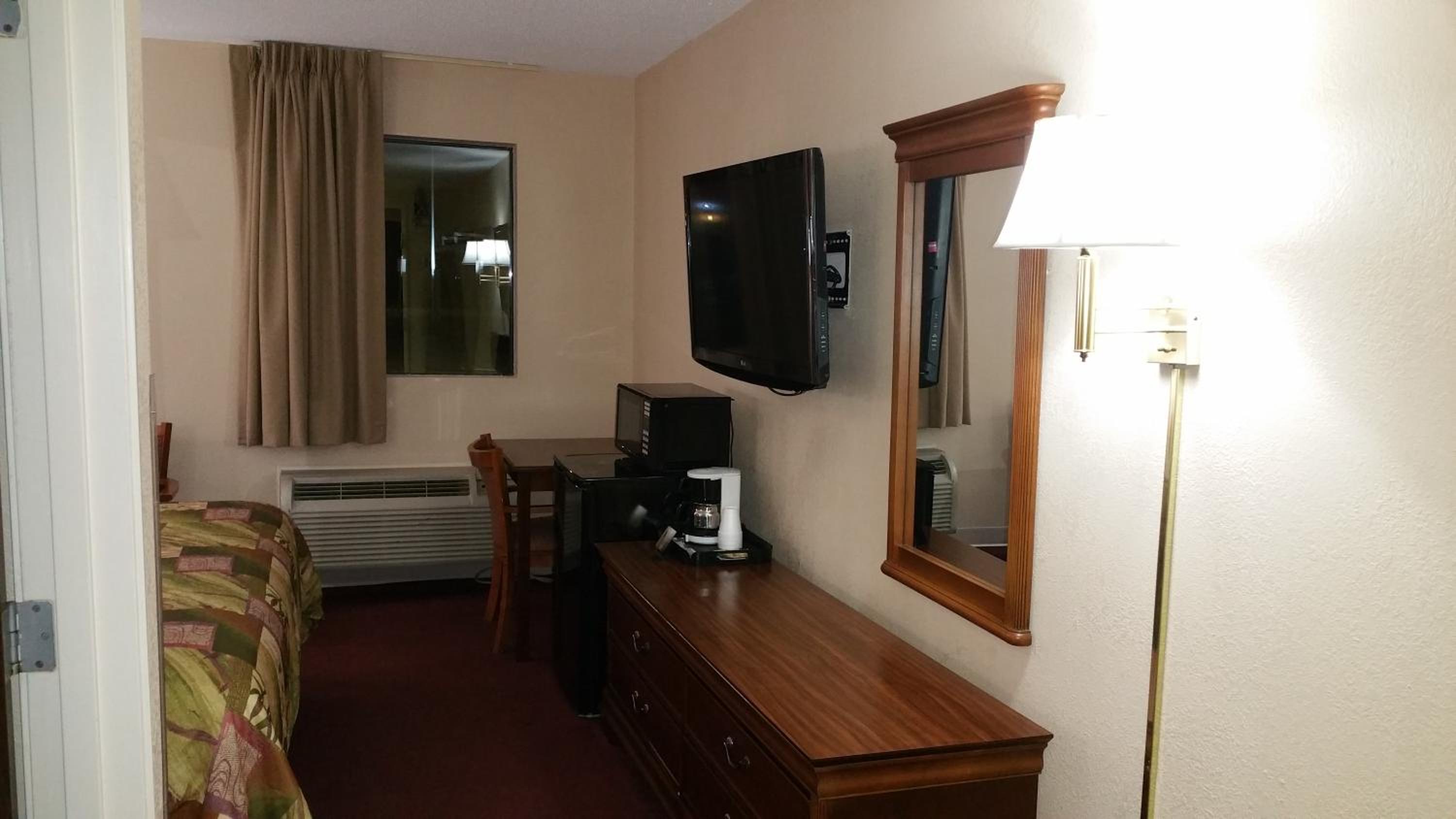 Briarwood Inn