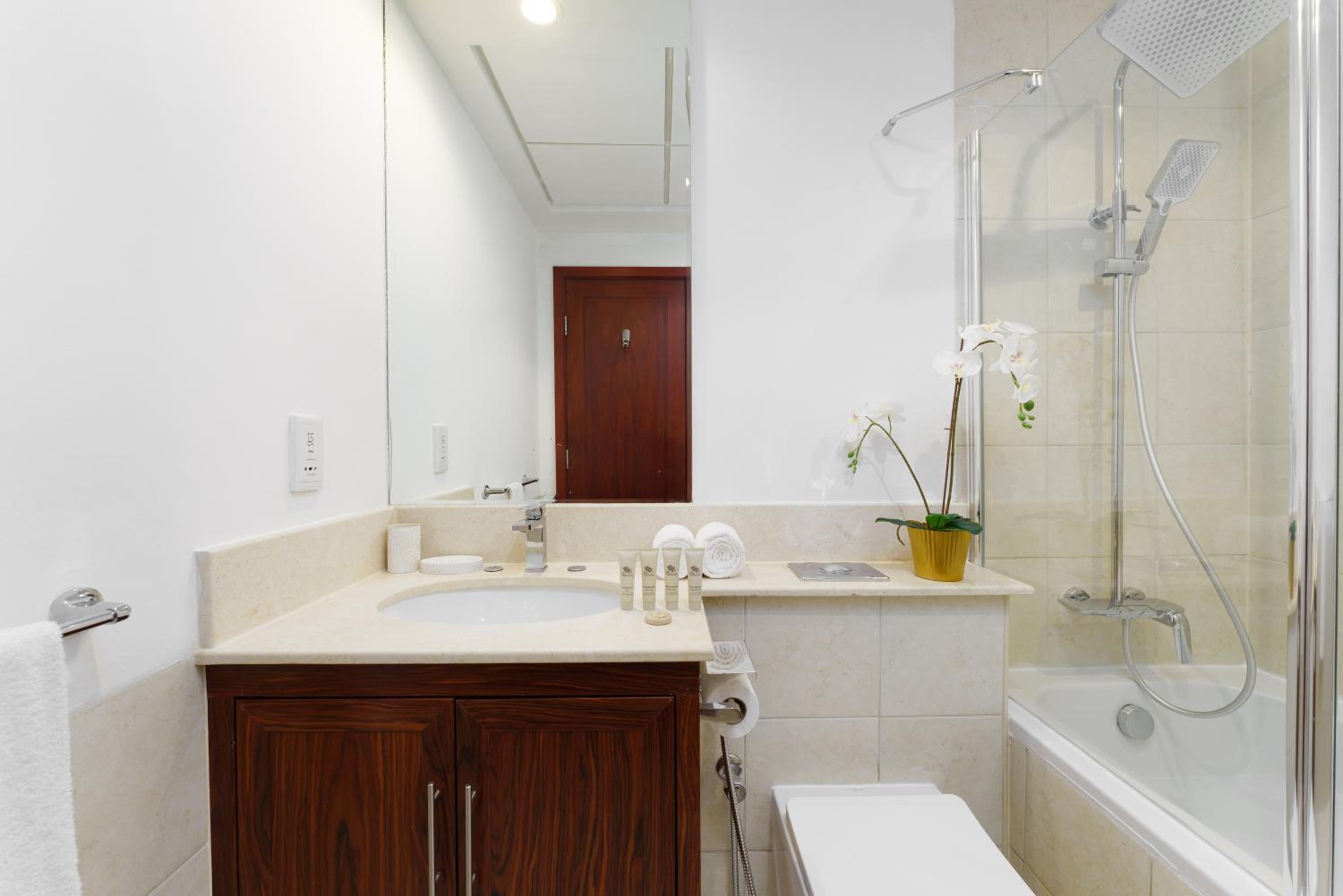 Maison Privee - Exclusive Duplex Villa with Panoramic Terrace Overlooking Burj Khalifa