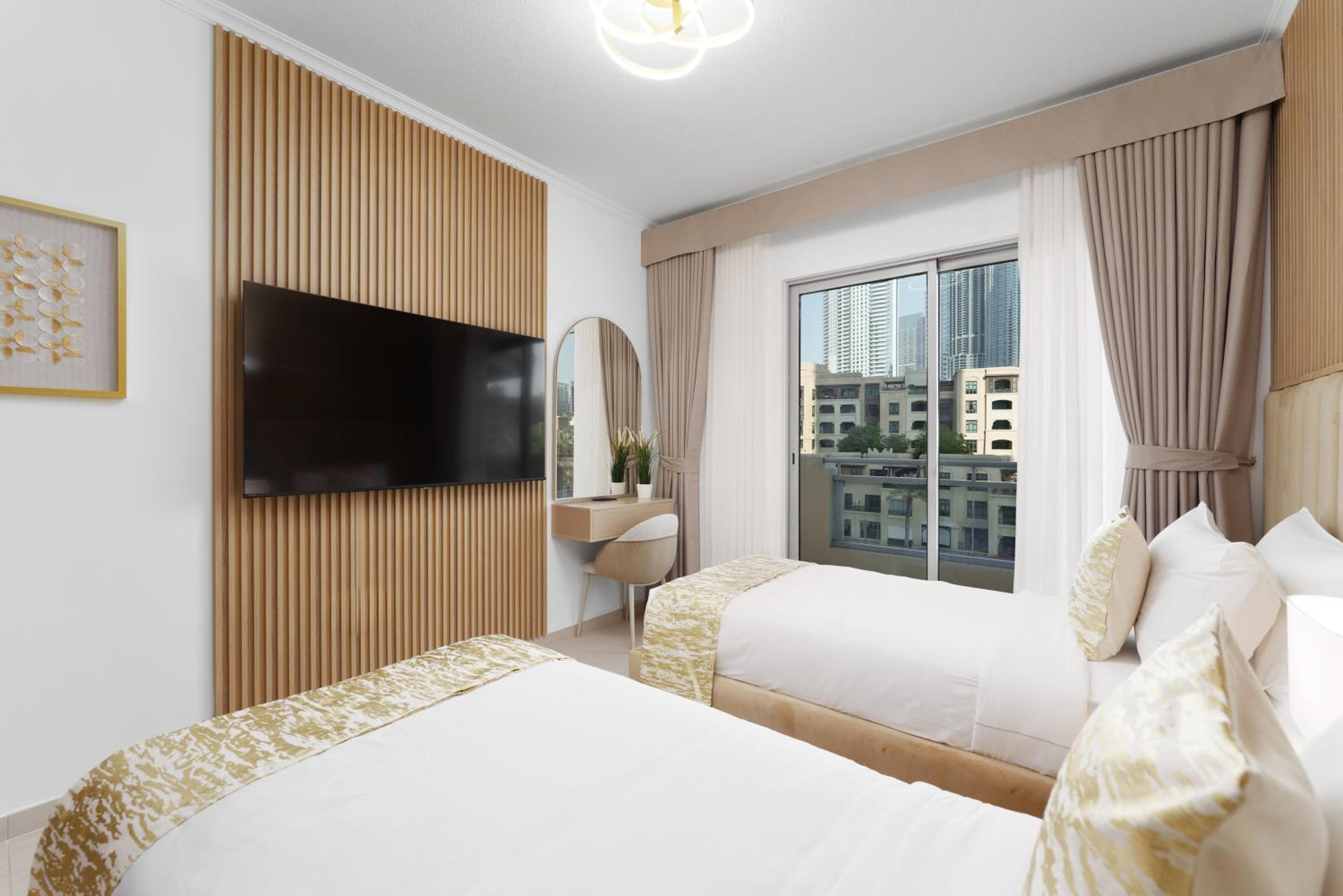 Maison Privee - Exclusive Duplex Villa with Panoramic Terrace Overlooking Burj Khalifa