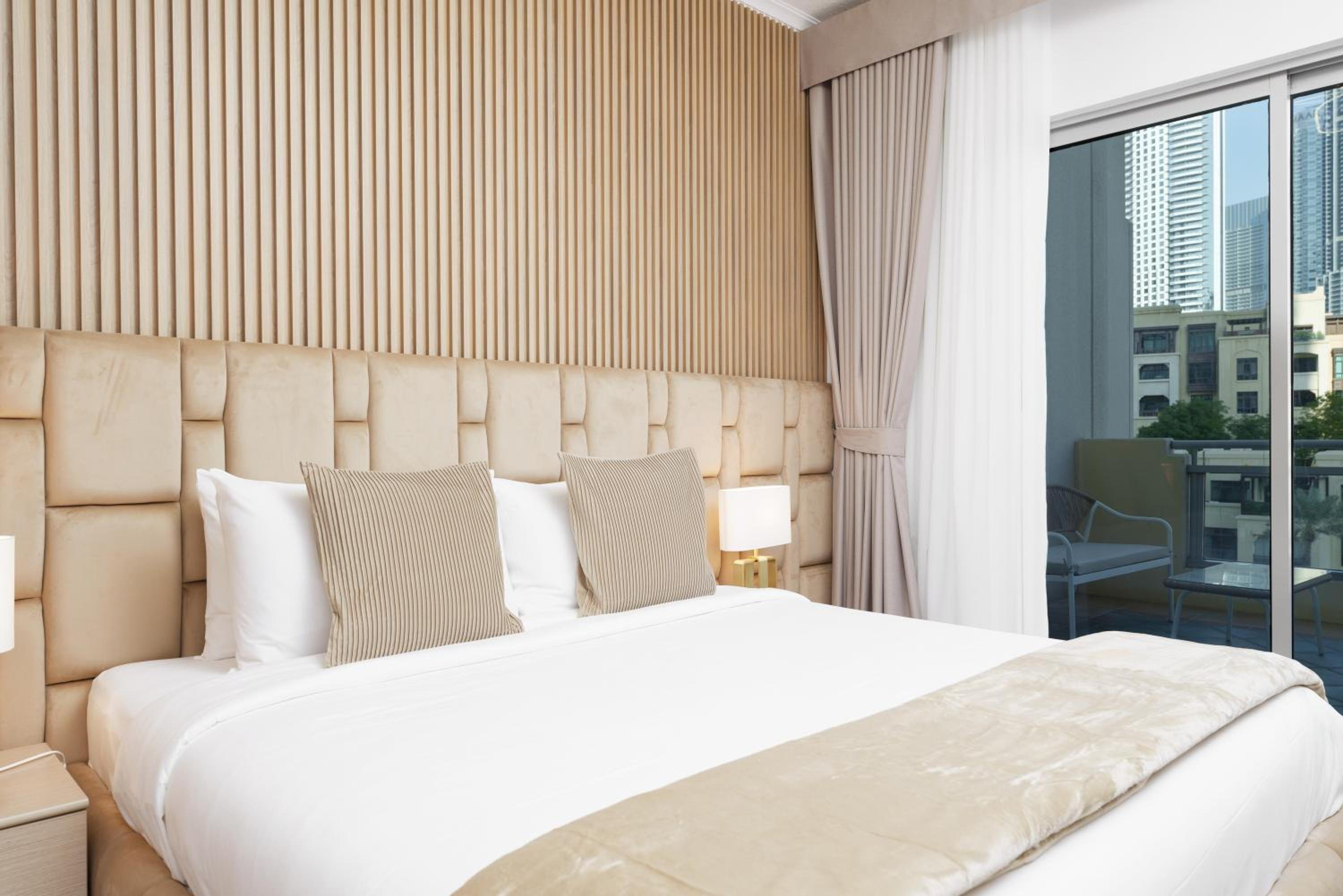 Maison Privee - Exclusive Duplex Villa with Panoramic Terrace Overlooking Burj Khalifa