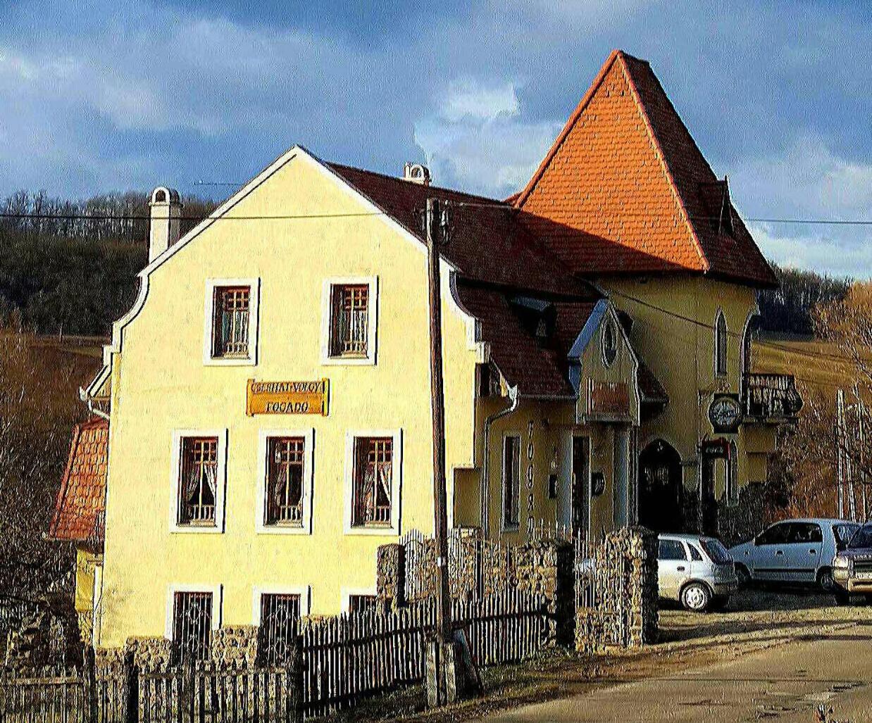 Photo 37