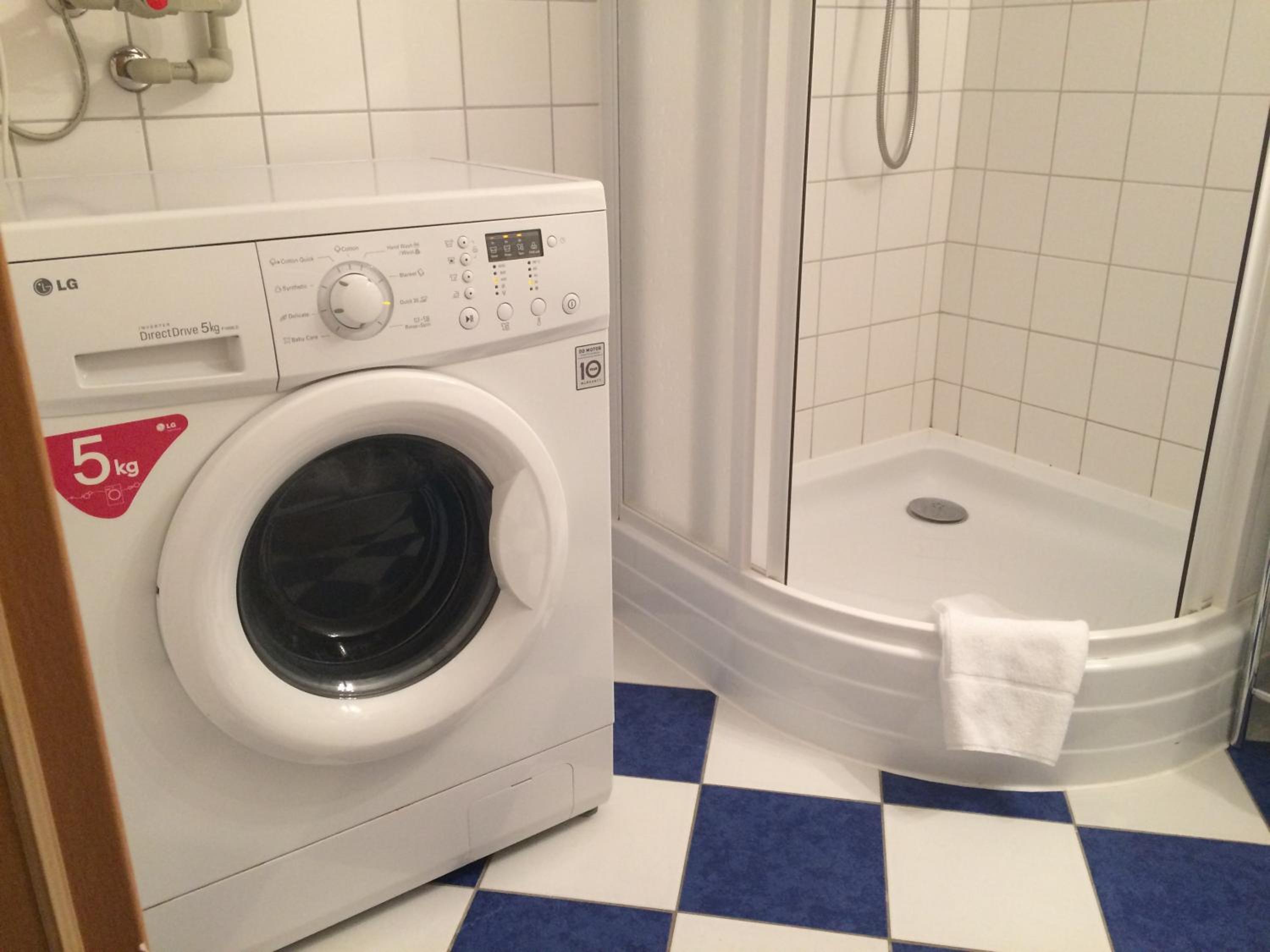 Photo 16