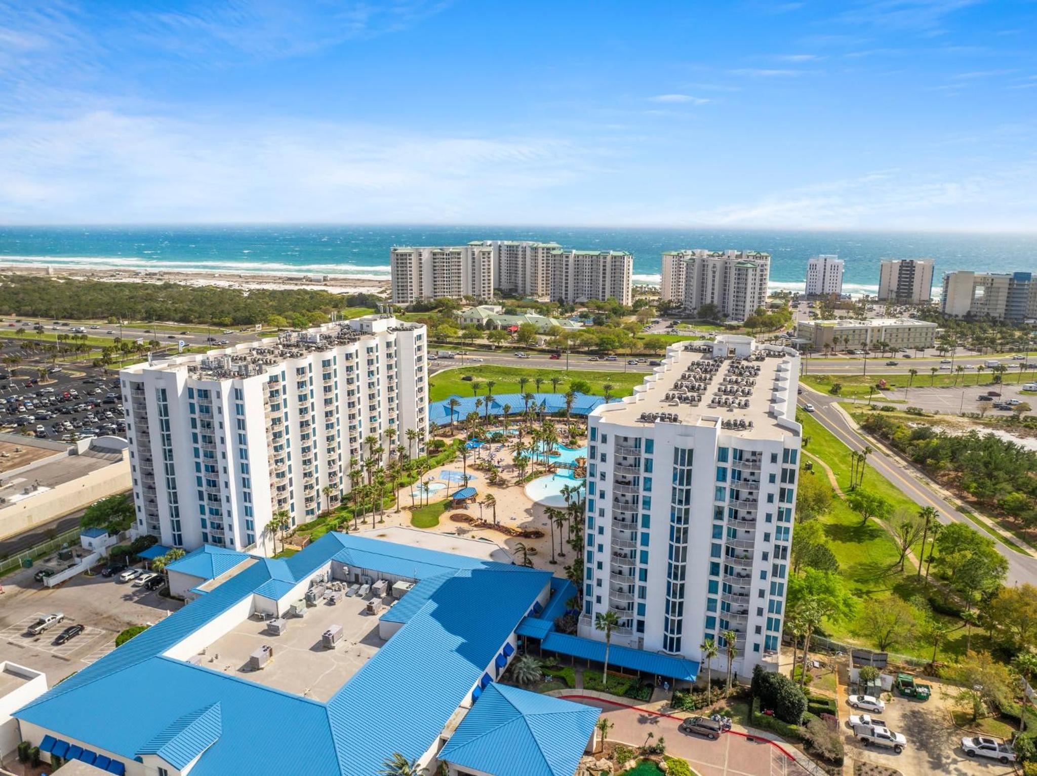 Stunning Sunsets 7TH FL King Suite 2BR 2BA Pools Beach Balcony Sleeps 5