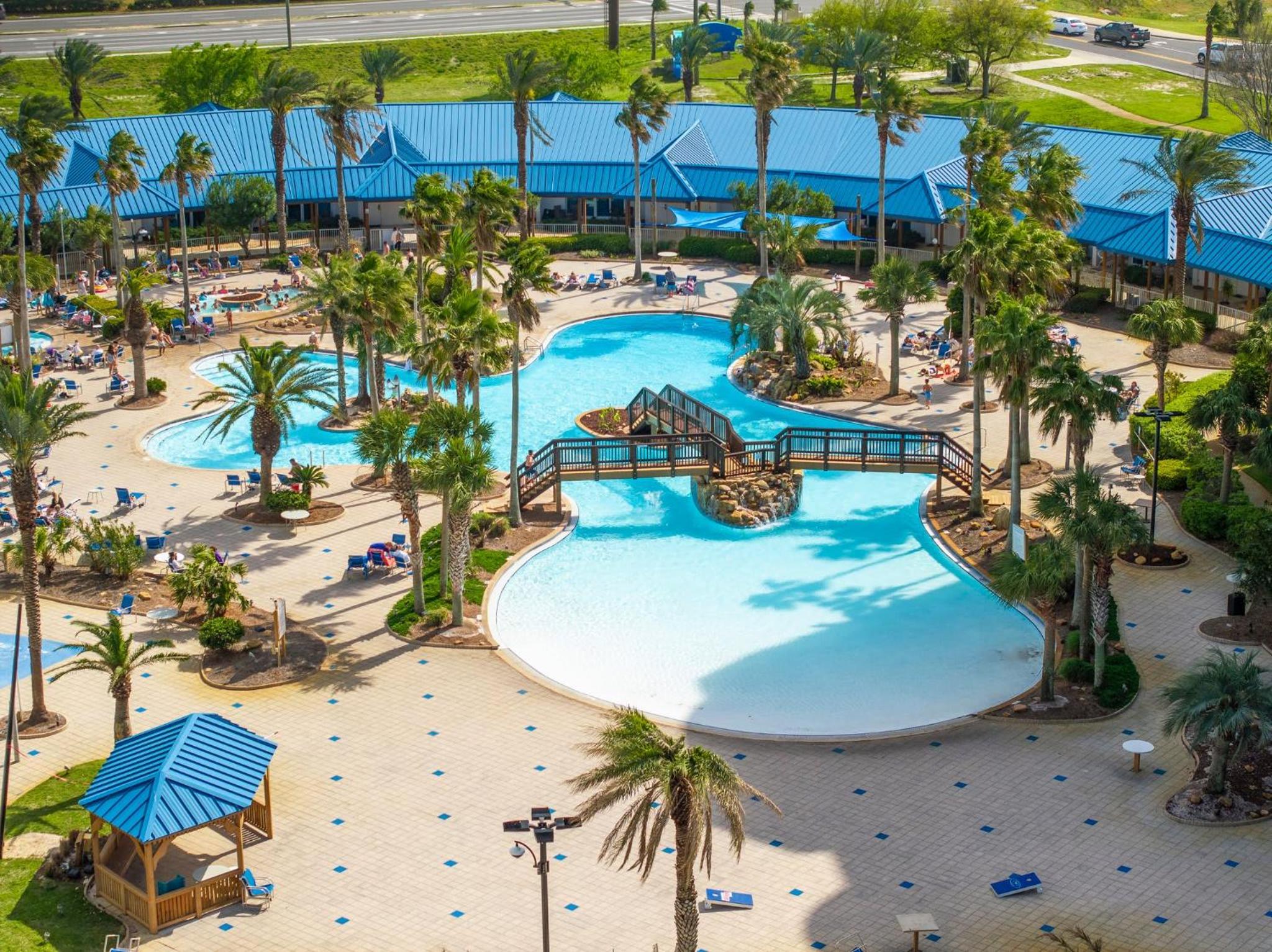 Stunning Sunsets 7TH FL King Suite 2BR 2BA Pools Beach Balcony Sleeps 5