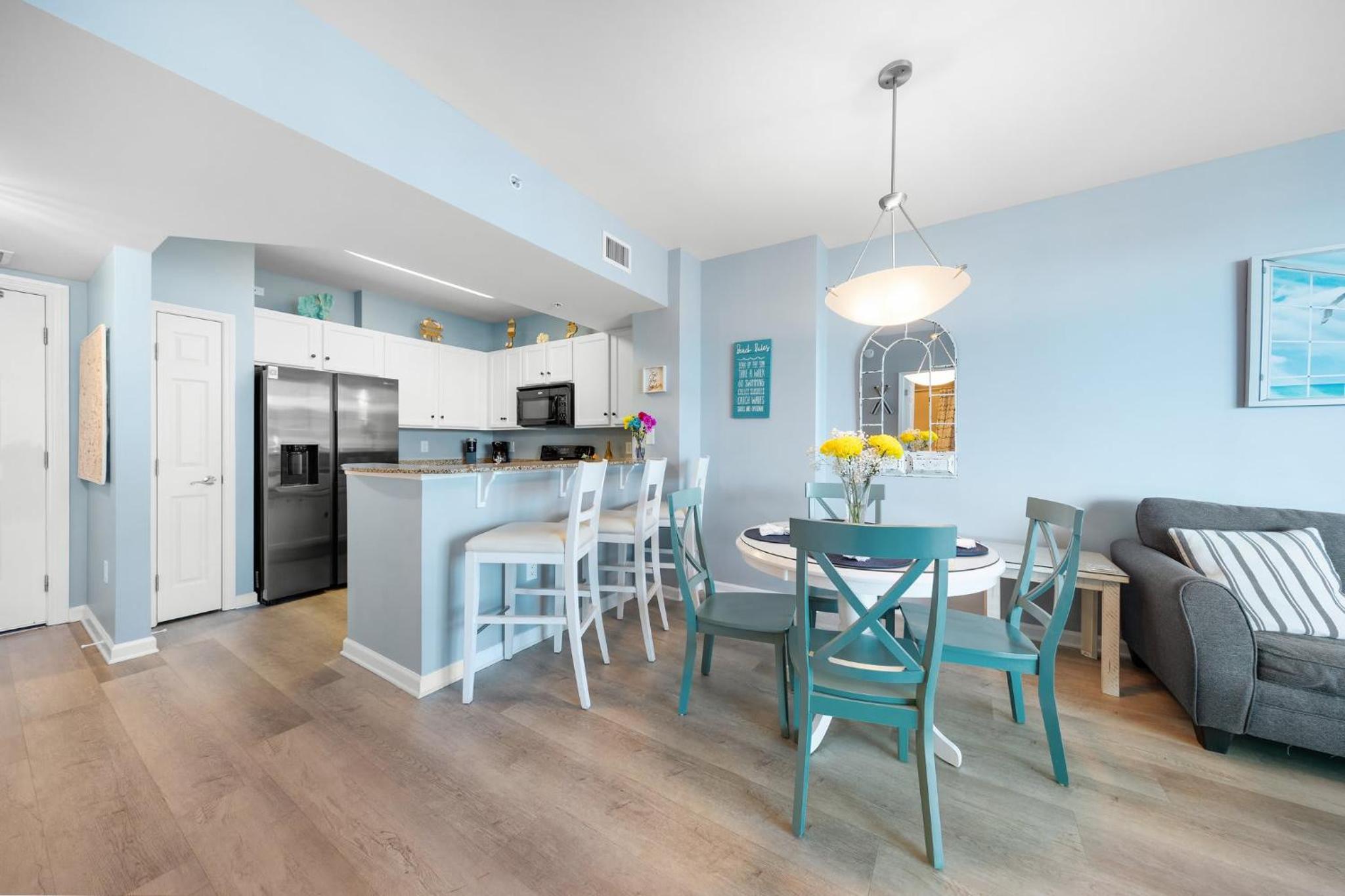Stunning Resort 11th Fl Pool & Gulf View King Suite Across From Beach