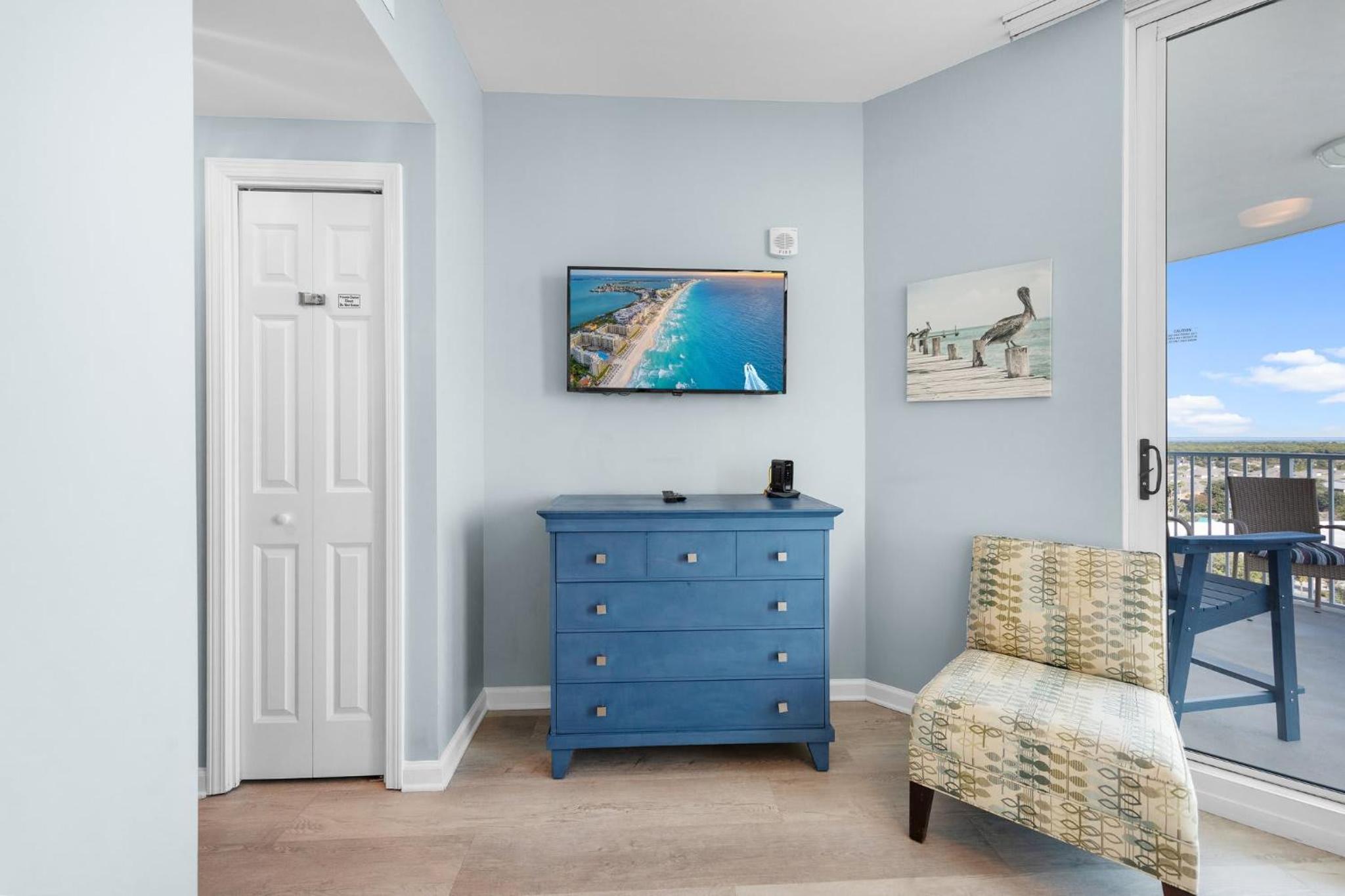 Stunning Resort 11th Fl Pool & Gulf View King Suite Across From Beach