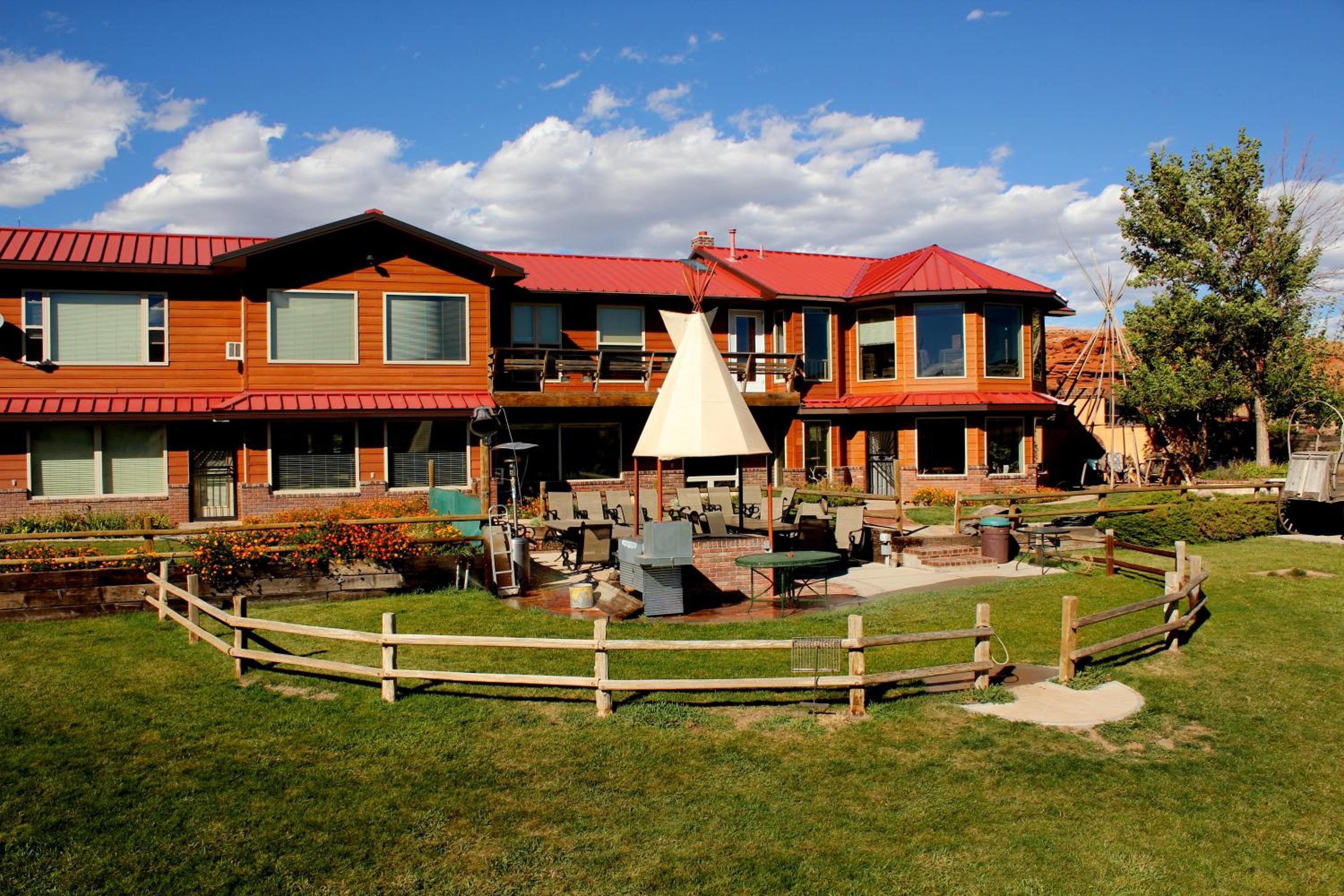 Cody Vacations - K3 Guest Ranch - Property Image 1