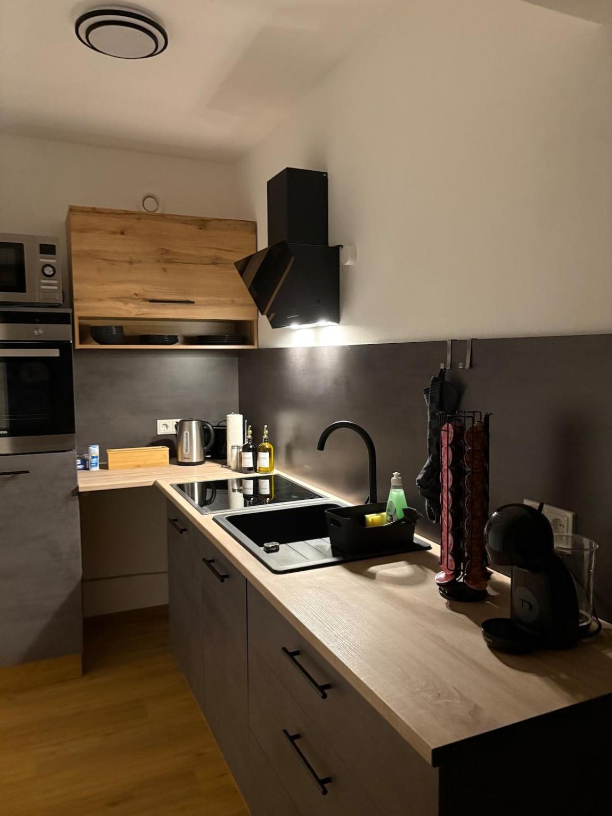 Modernes Serviced Apartment - FeWo Morgenglanz
